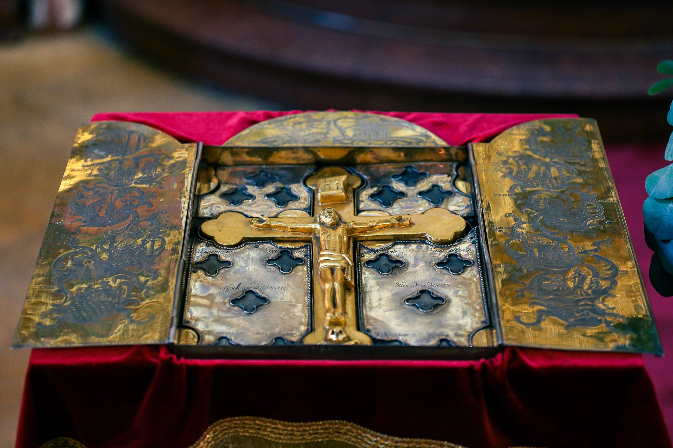 Всенощное бдение в канун престольного праздника храма Иоанна Воина. DMITRY MOISEENKO — фотограф, художник, топ-стилист