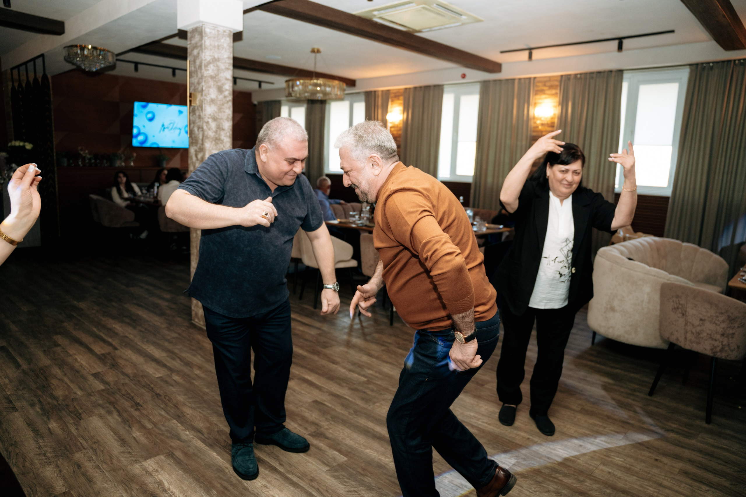 Годик Эмилю в кафе. Семейный и свадебный фотограф в Ульяновске Арина Авдеева