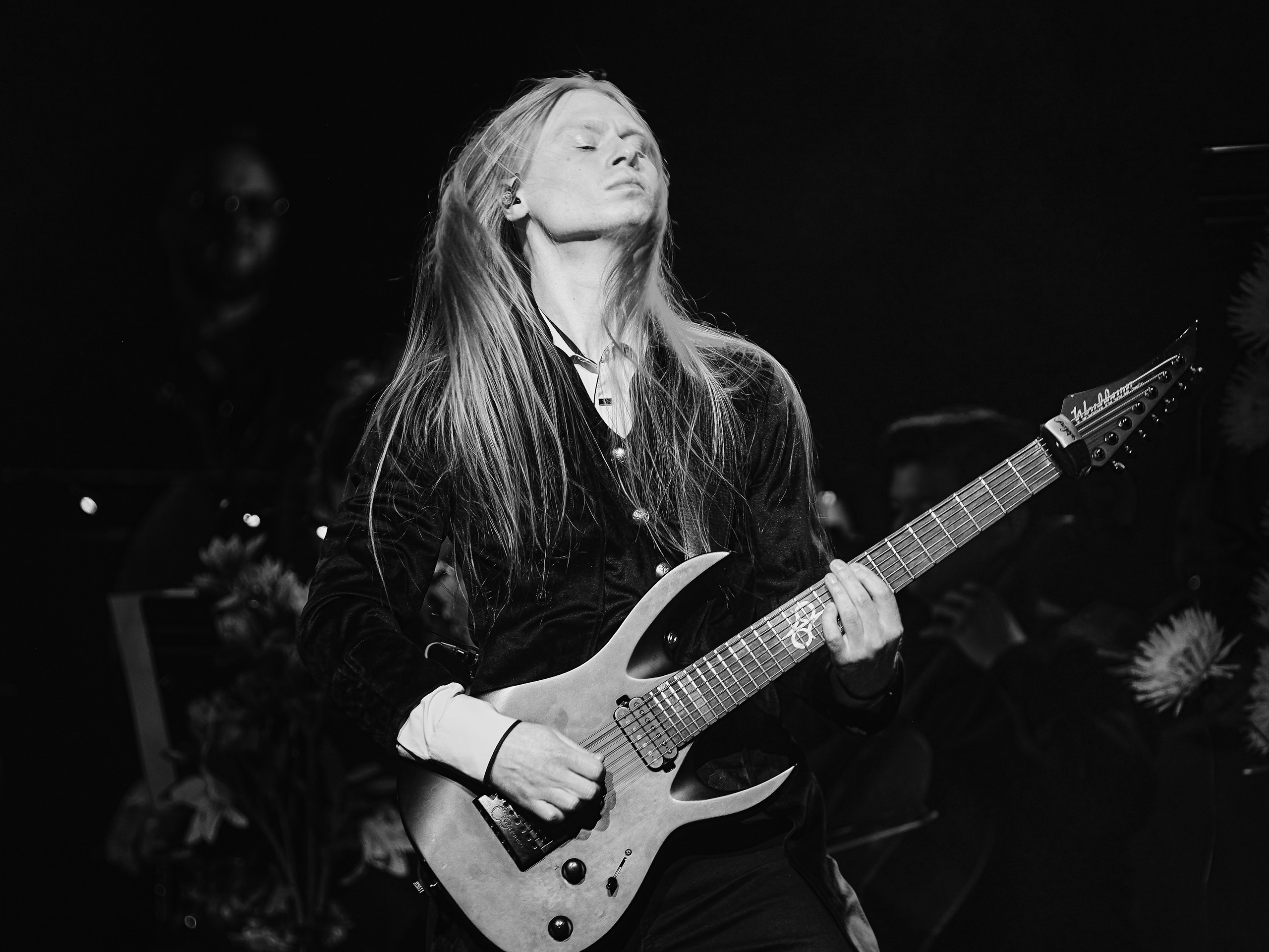 Saphath с симф.оркестром. Фотограф. г. Южно-Сахалинск. Олег Толстов