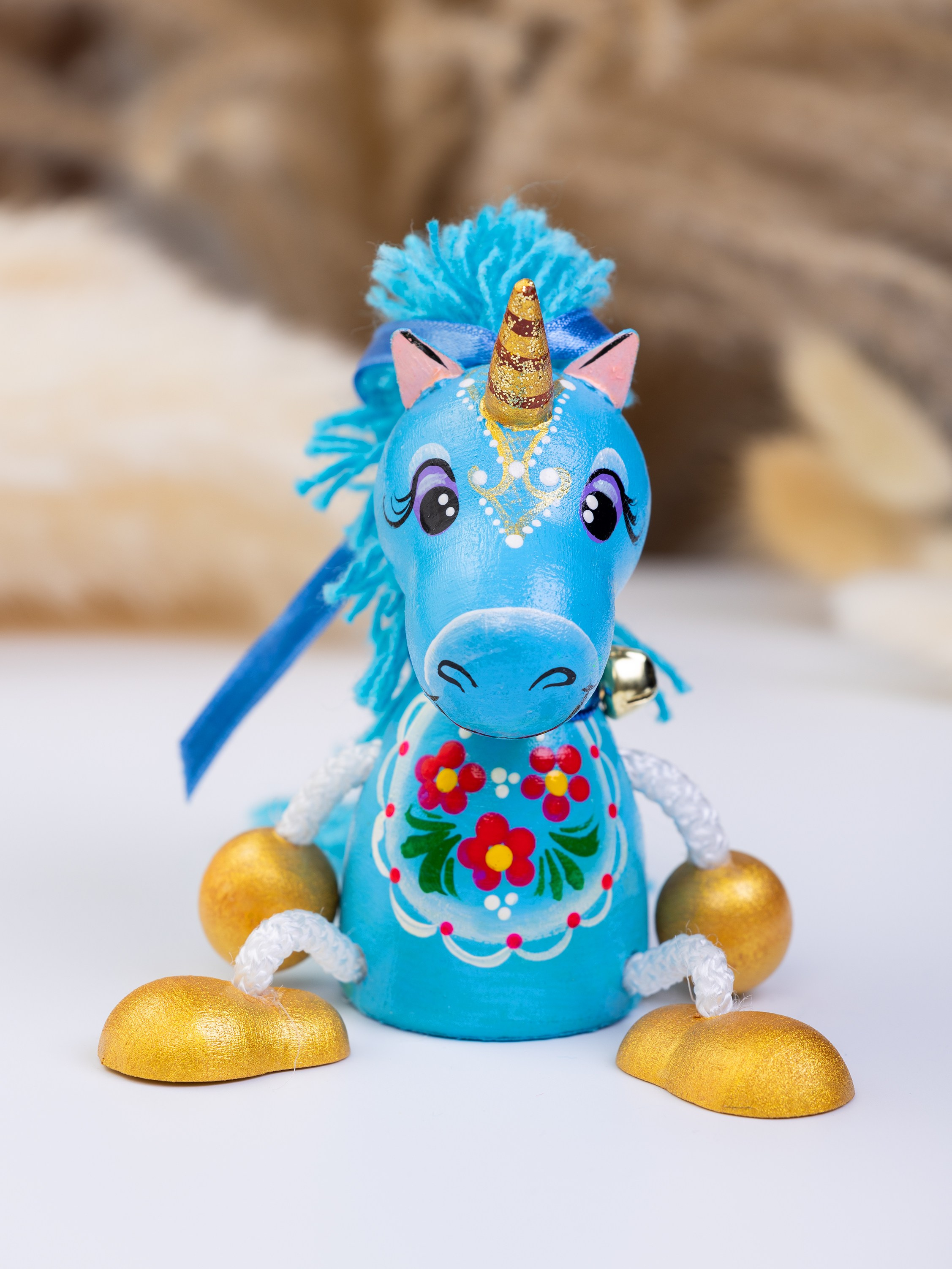 Деревянные игрушки ручной росписи. Фотостудия T-CUBE