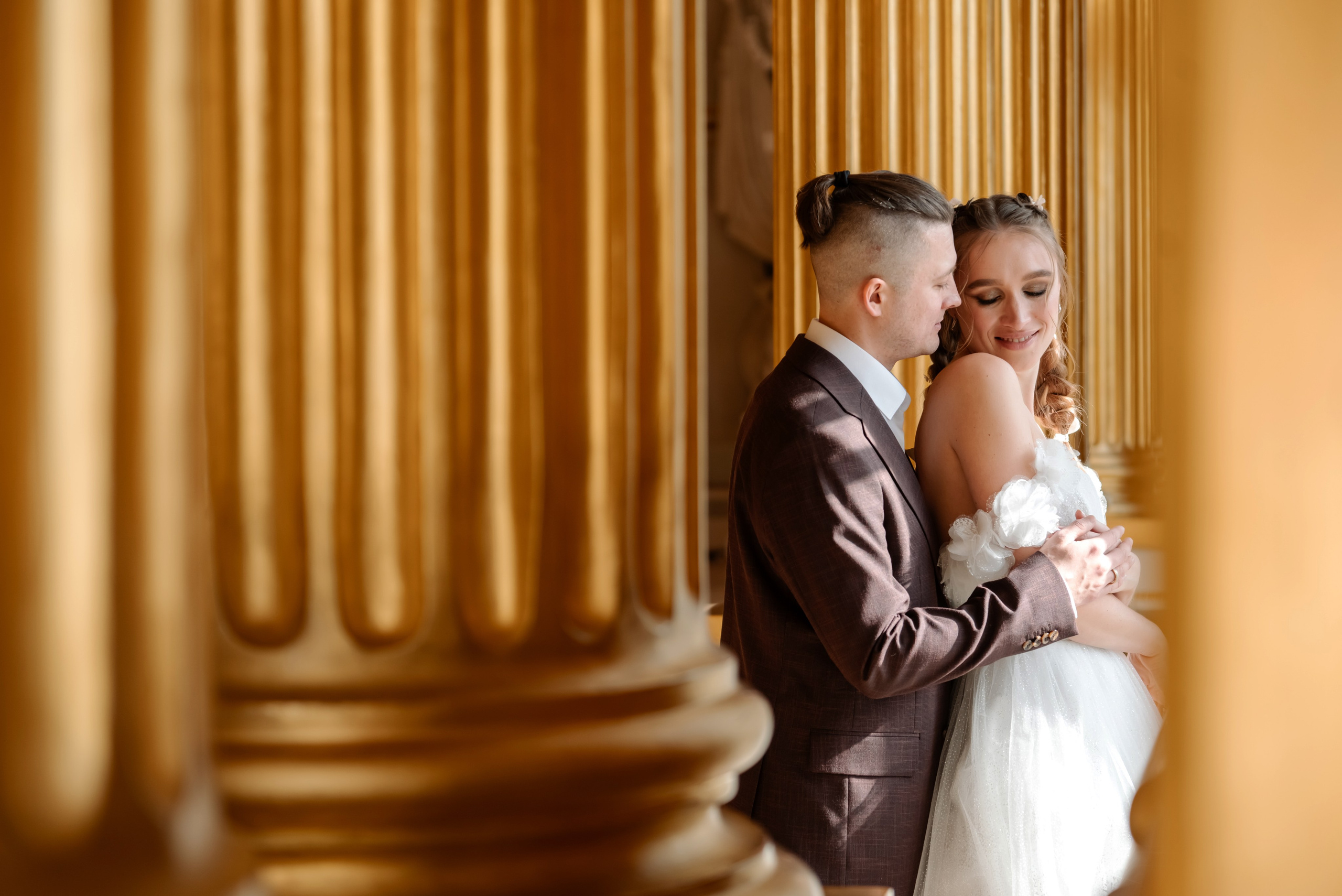 В залах лучшего музея. Свадебный и сеейный фотограф в Санкт-Петербурге Елена Худякова