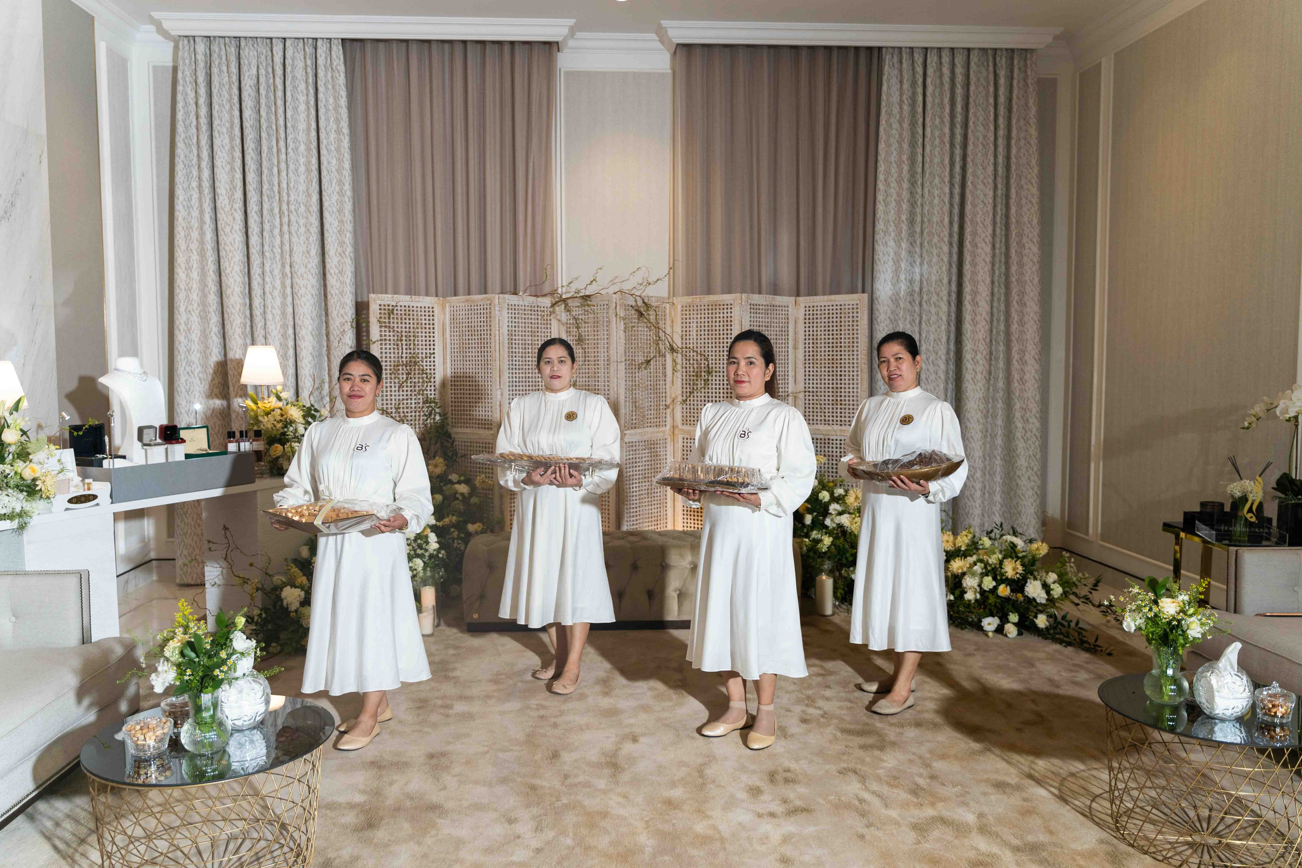 Арабская скромная помолвка дома (приватность на женские лица). Фотограф и видеограф в Москве и Абу Даби Мария Кулагина