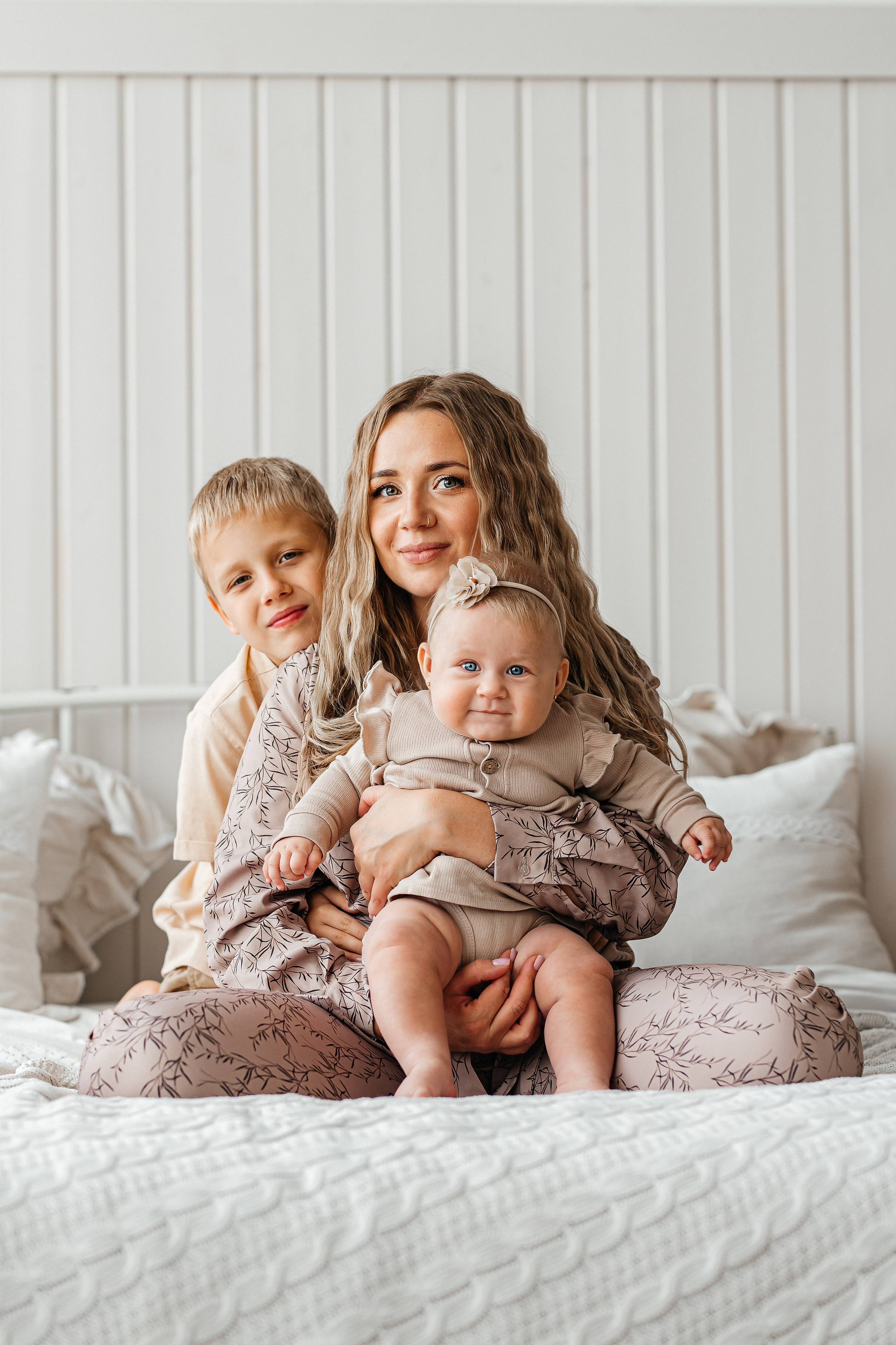 Лера, Арсений, Аврора. Фотограф Таинств Крещения и Венчания в г. Курске