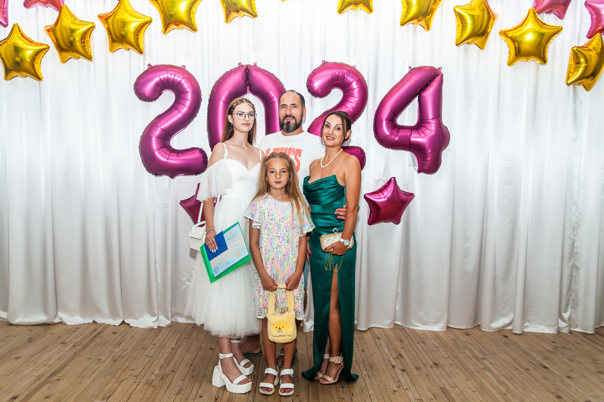 Выпускной МАОУ СОШ № 17 им. Эдуарда Есаяна. Свадебный и семейный фотограф Денис Лукьянов в Краснодаре, Краснодарском крае и Республике Крым