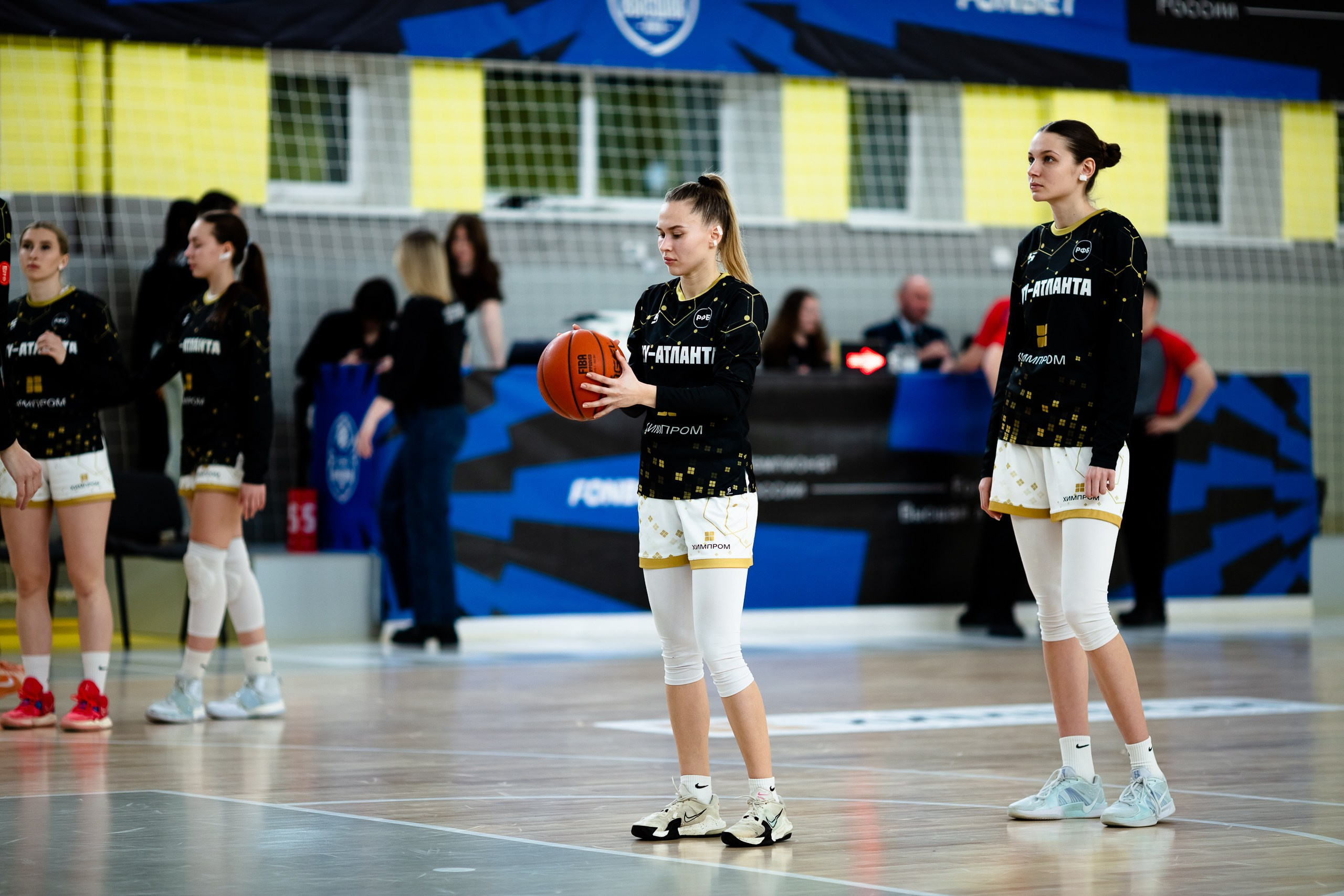 ЧГУ-Атланта — Динамо / 1 игра. Фотография