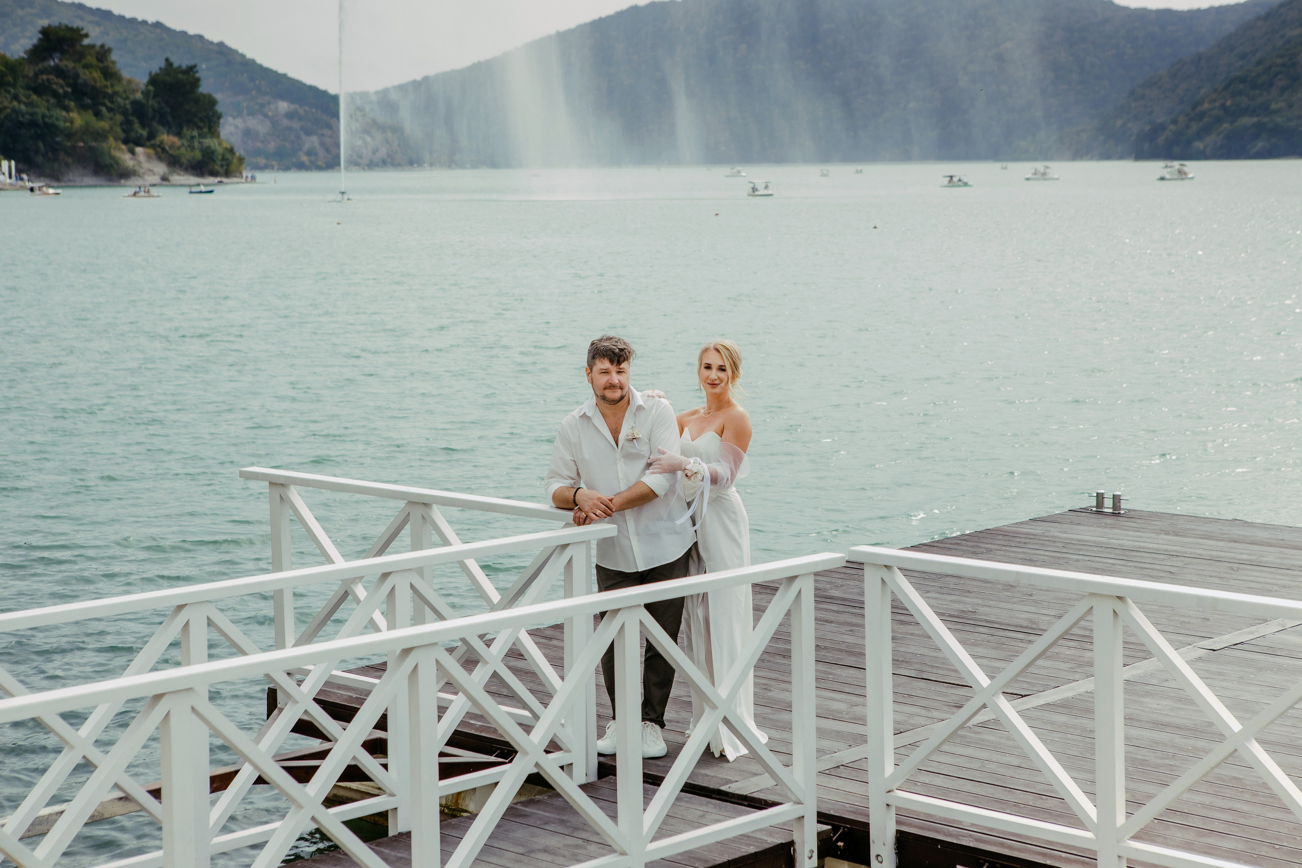 Свадебная прогулка. Фотограф Новороссийск