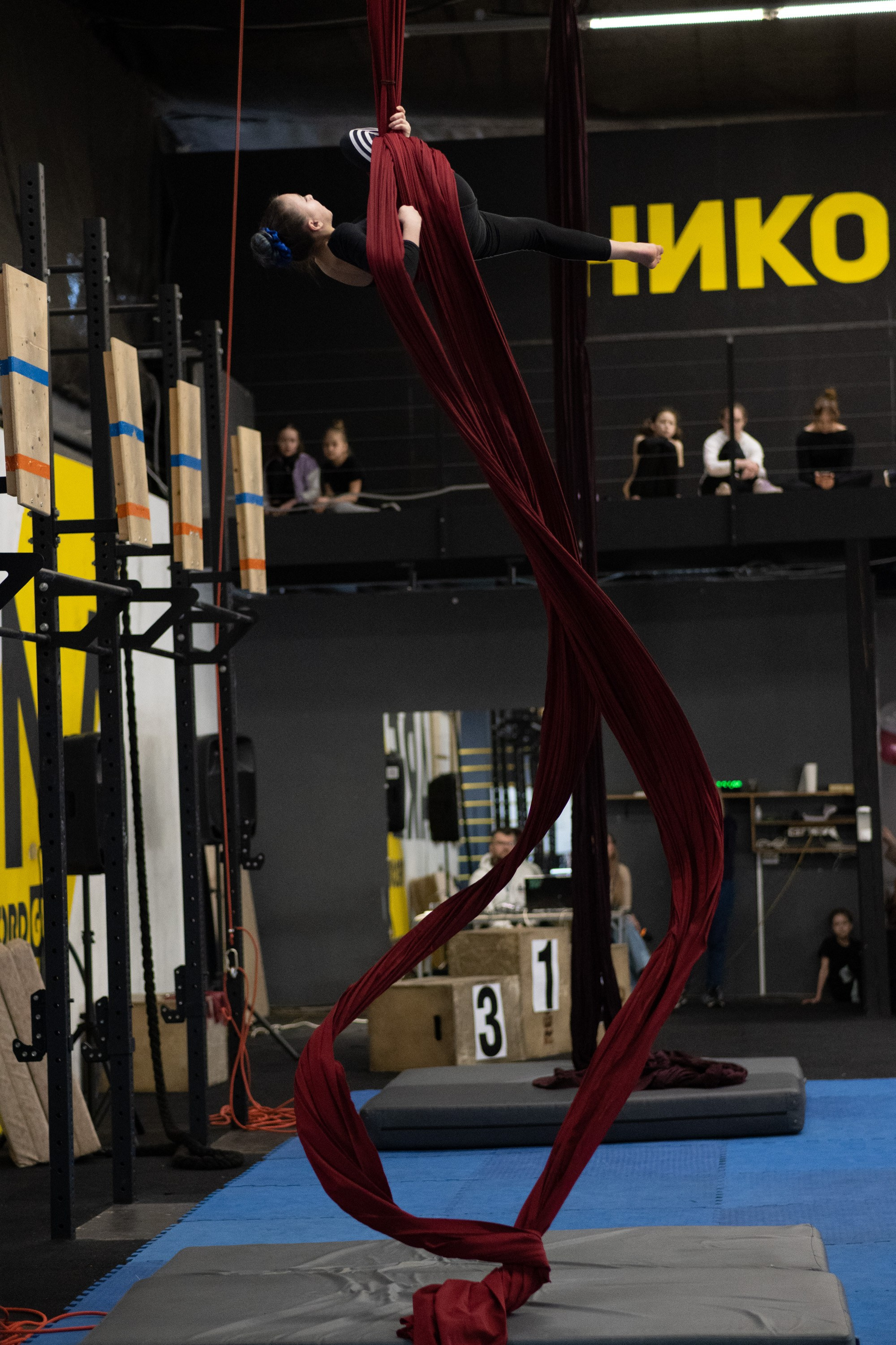 Внутриклубные соревнования по воздушной гимнастике 02.04.23