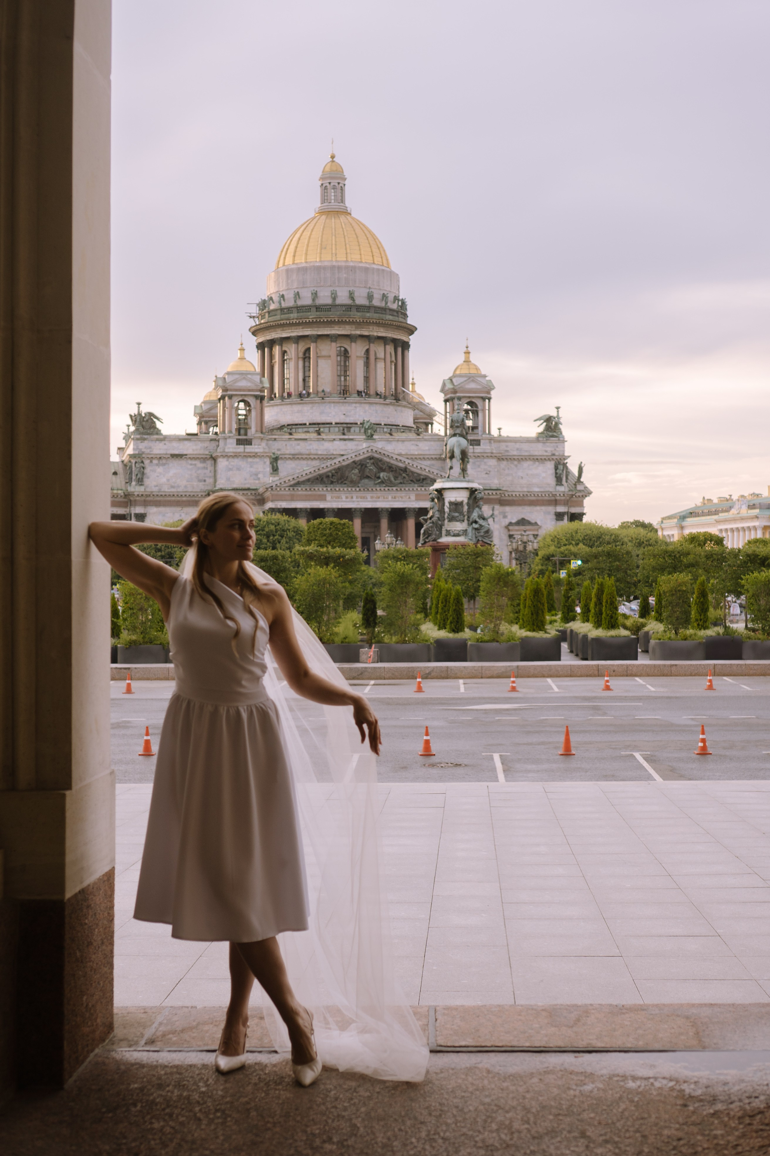 СВАДЕБНАЯ СЬЕМКА С ИСАКИЕВСКИМ СОБОРОМ, АСТОРИЯ И ЗАКОНОДАТЕЛЬНОЕ СОБРАНИЕ. Профессиональный фотограф, Санкт-Петербург — Виктория Богомолова