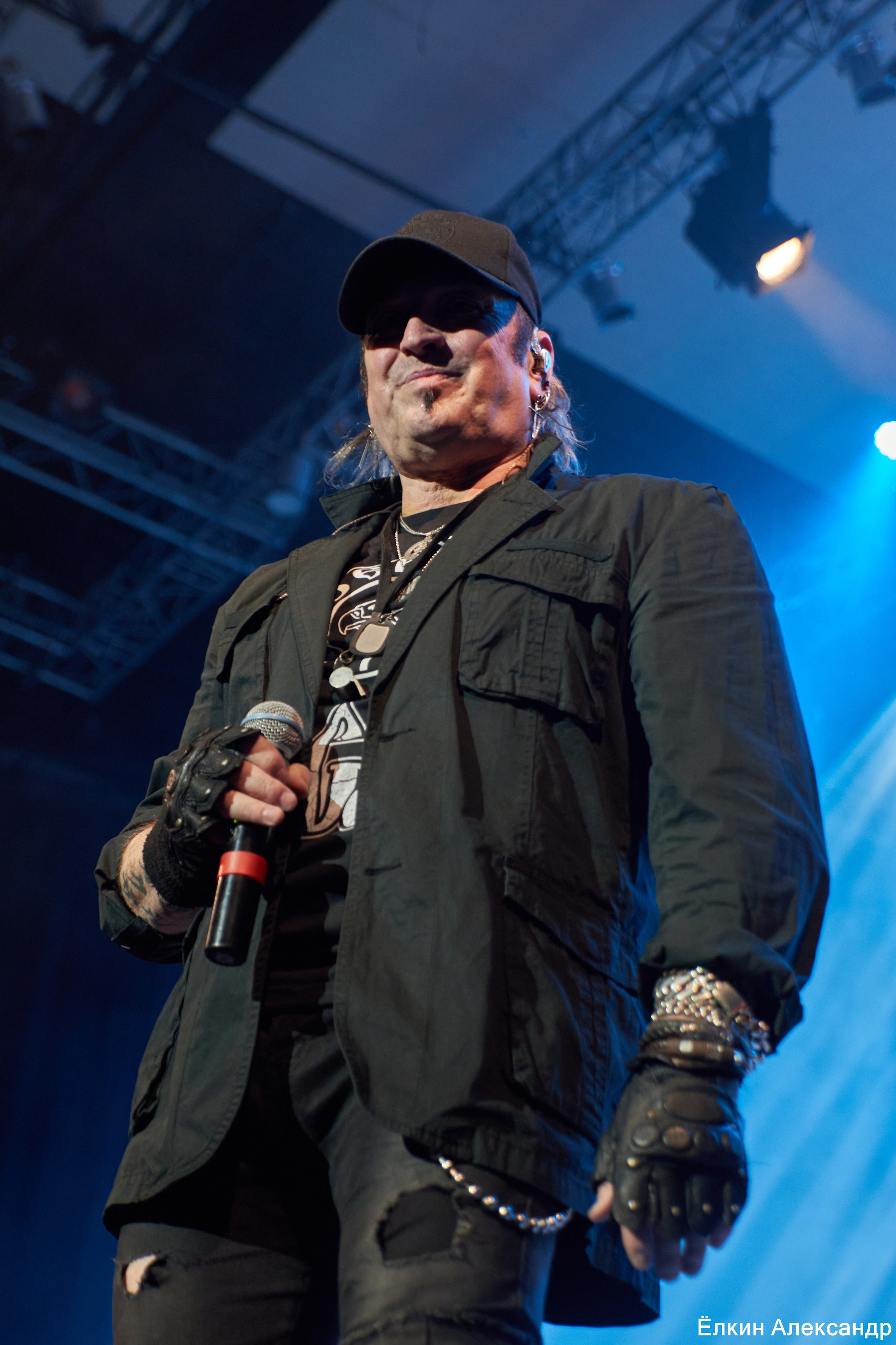 16 Апреля Артур Беркут с оркестром и Рок группа «Пасаш». Ёлкин Александр Фотограф