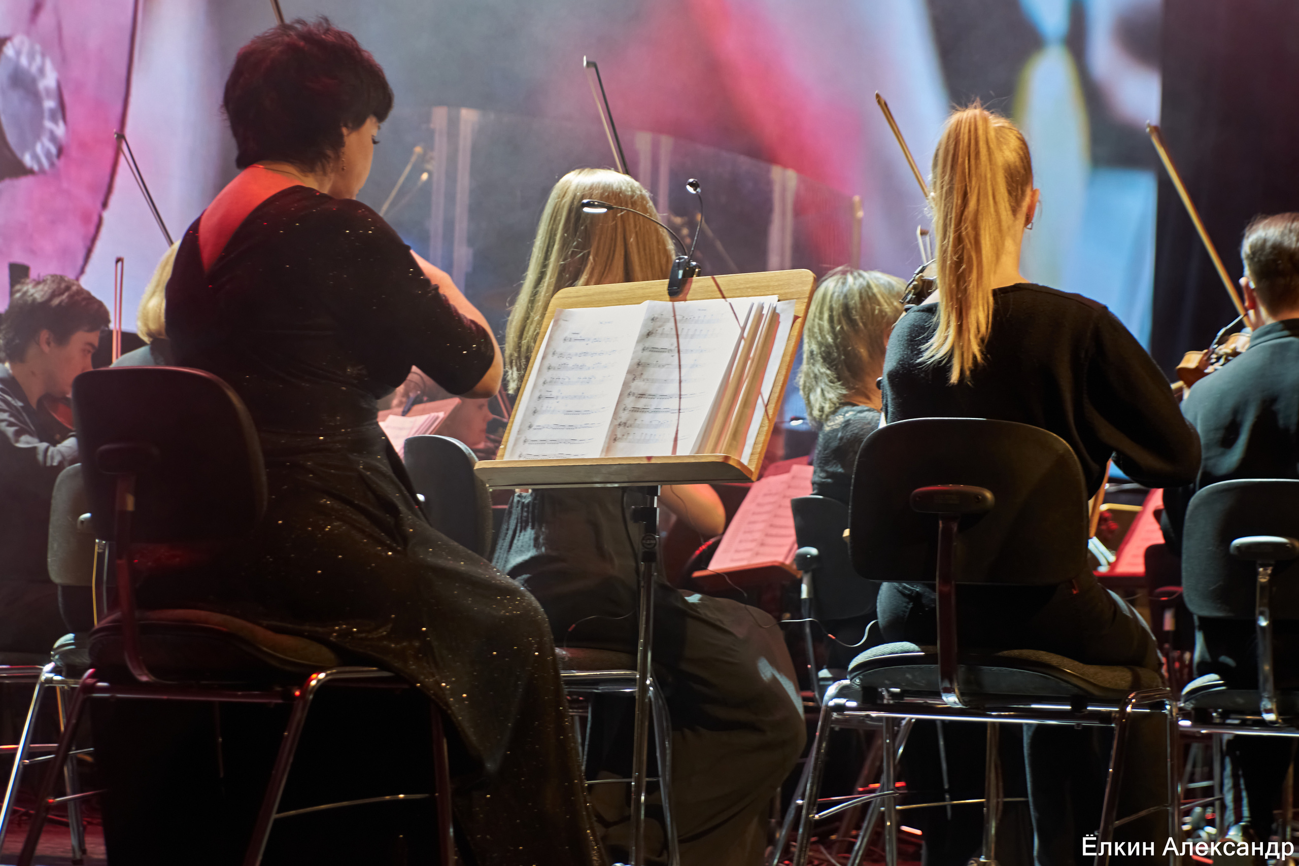 16 Апреля Артур Беркут с оркестром и Рок группа «Пасаш». Ёлкин Александр Фотограф