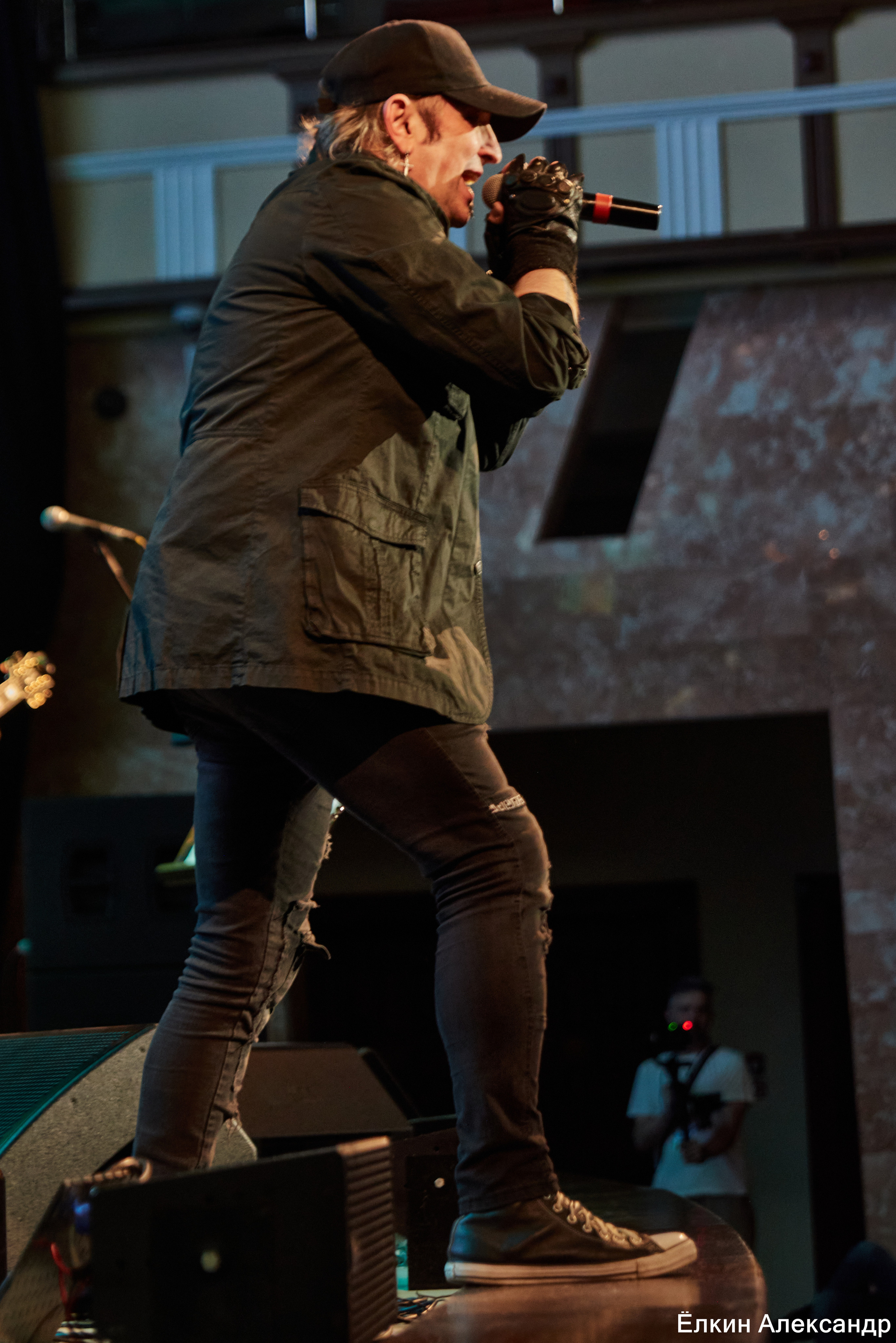 16 Апреля Артур Беркут с оркестром и Рок группа «Пасаш». Ёлкин Александр Фотограф