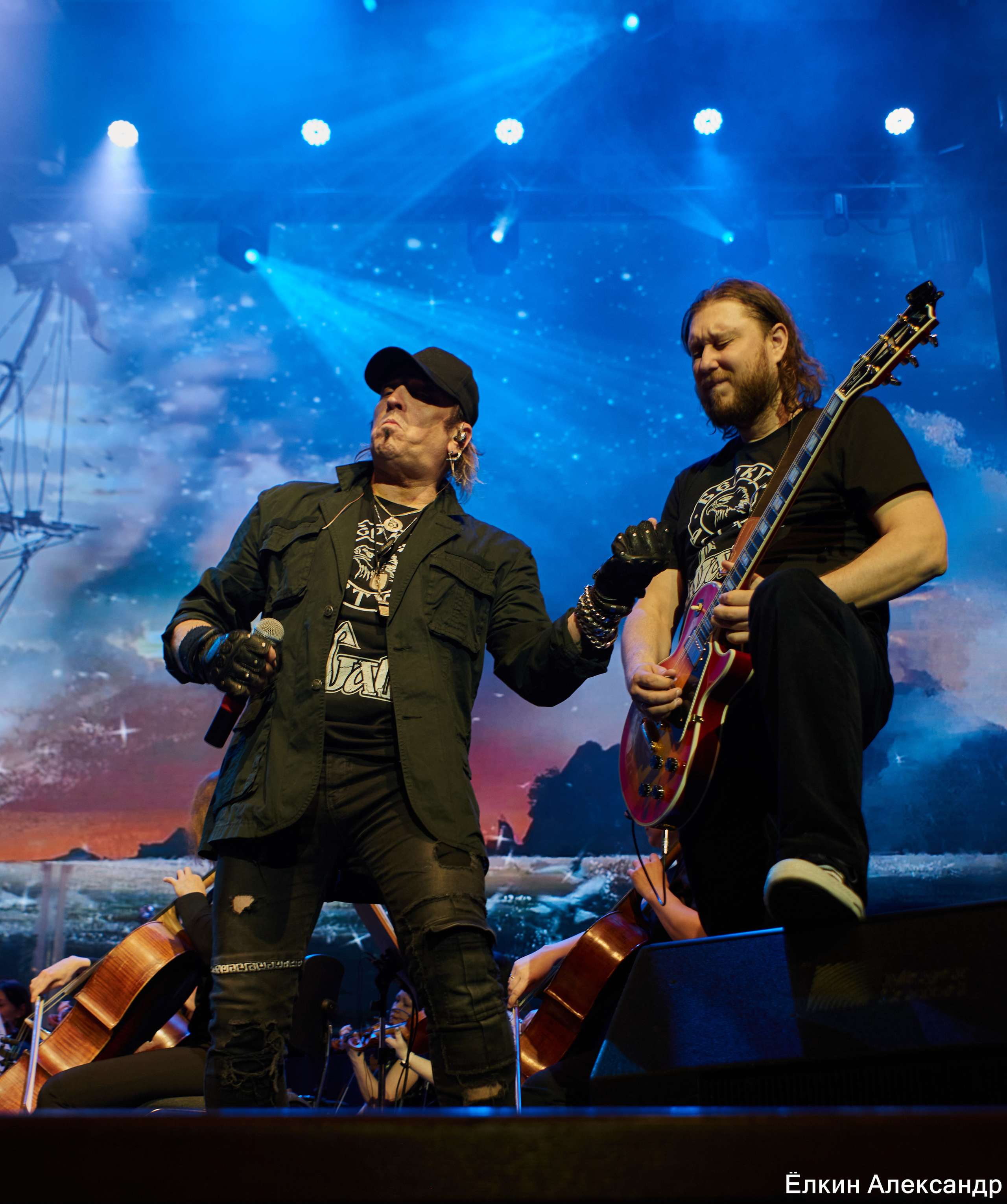 16 Апреля Артур Беркут с оркестром и Рок группа «Пасаш». Ёлкин Александр Фотограф