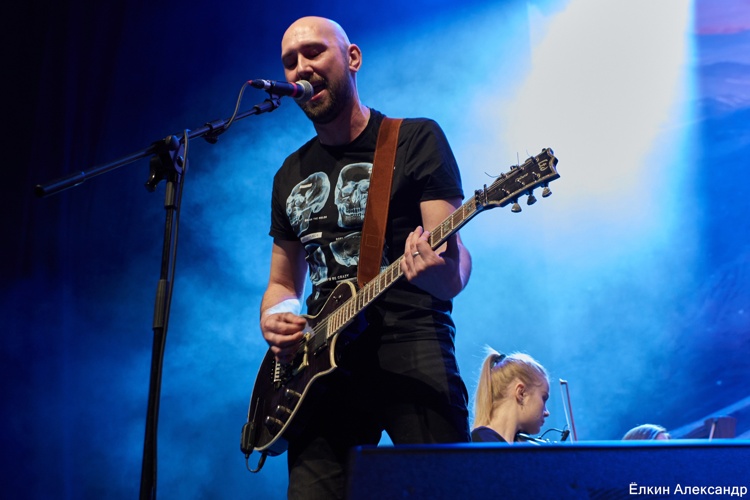 16 Апреля Артур Беркут с оркестром и Рок группа «Пасаш». Ёлкин Александр Фотограф