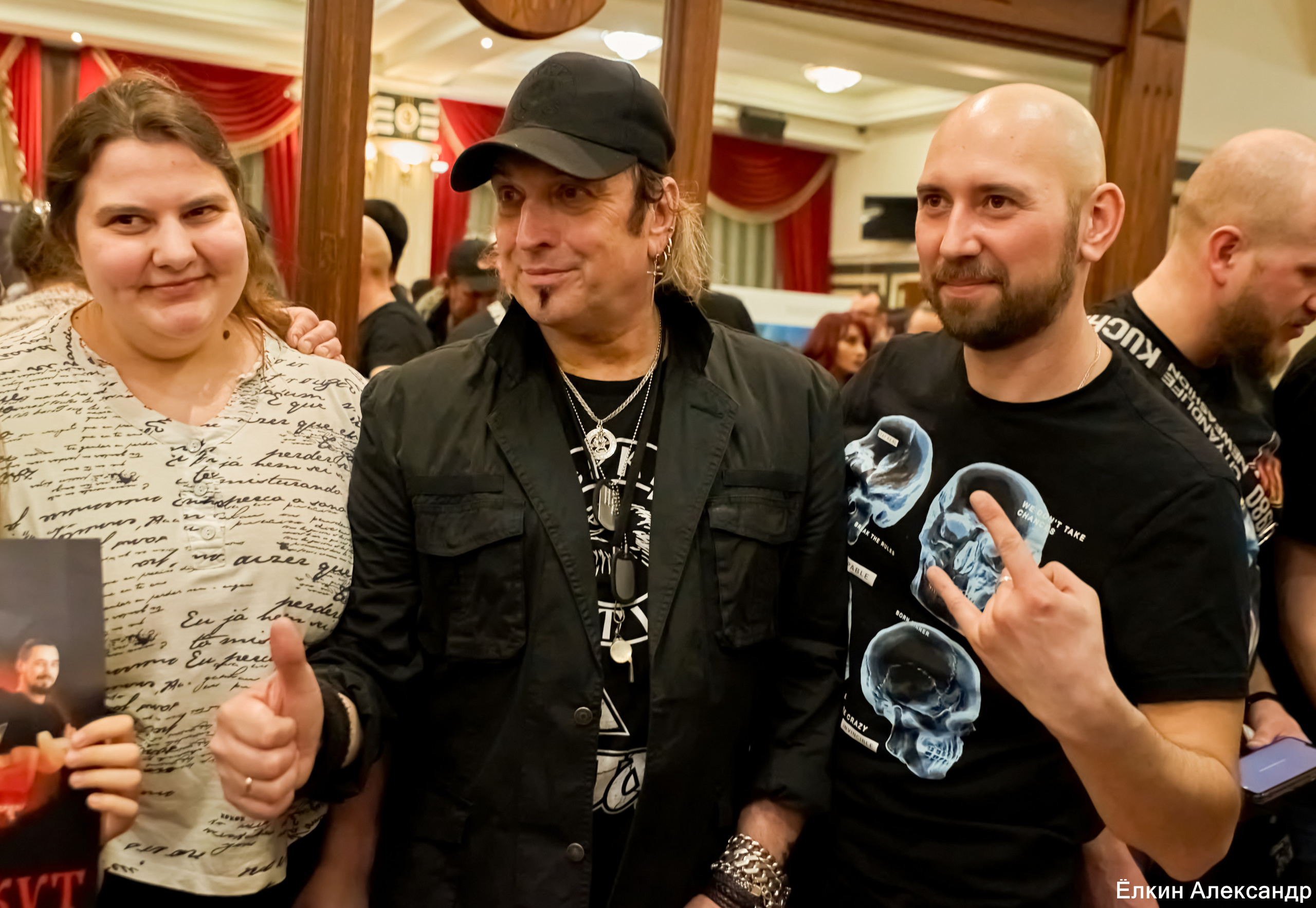 16 Апреля Артур Беркут с оркестром и Рок группа «Пасаш». Ёлкин Александр Фотограф