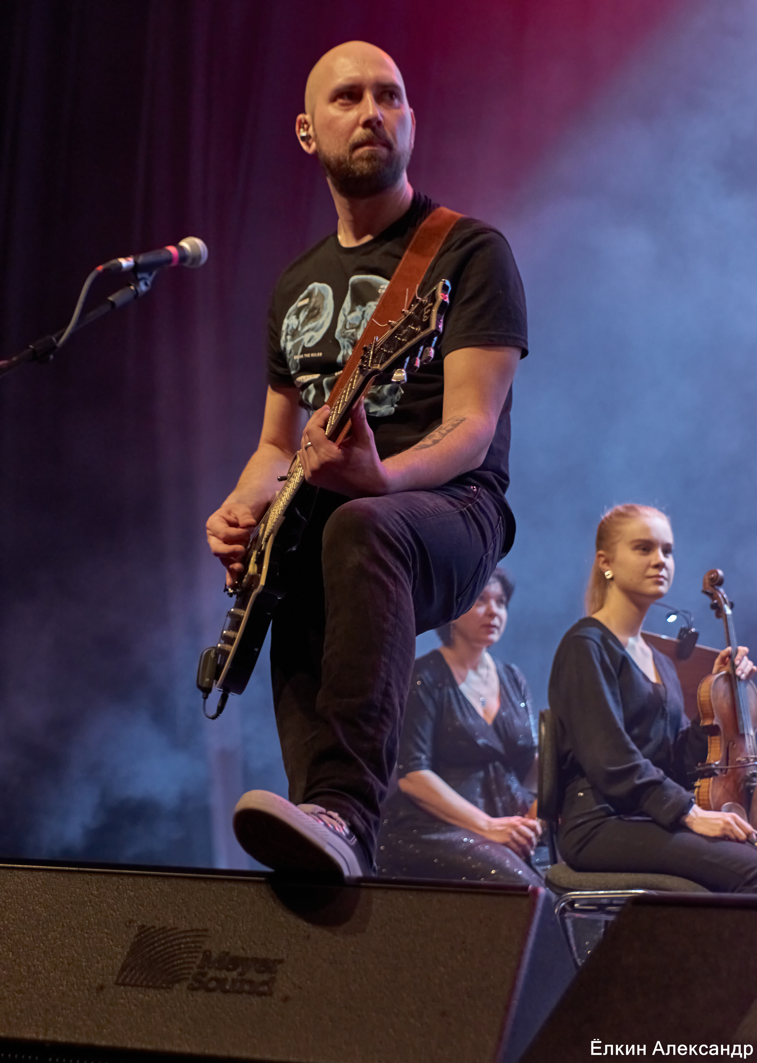 16 Апреля Артур Беркут с оркестром и Рок группа «Пасаш». Ёлкин Александр Фотограф