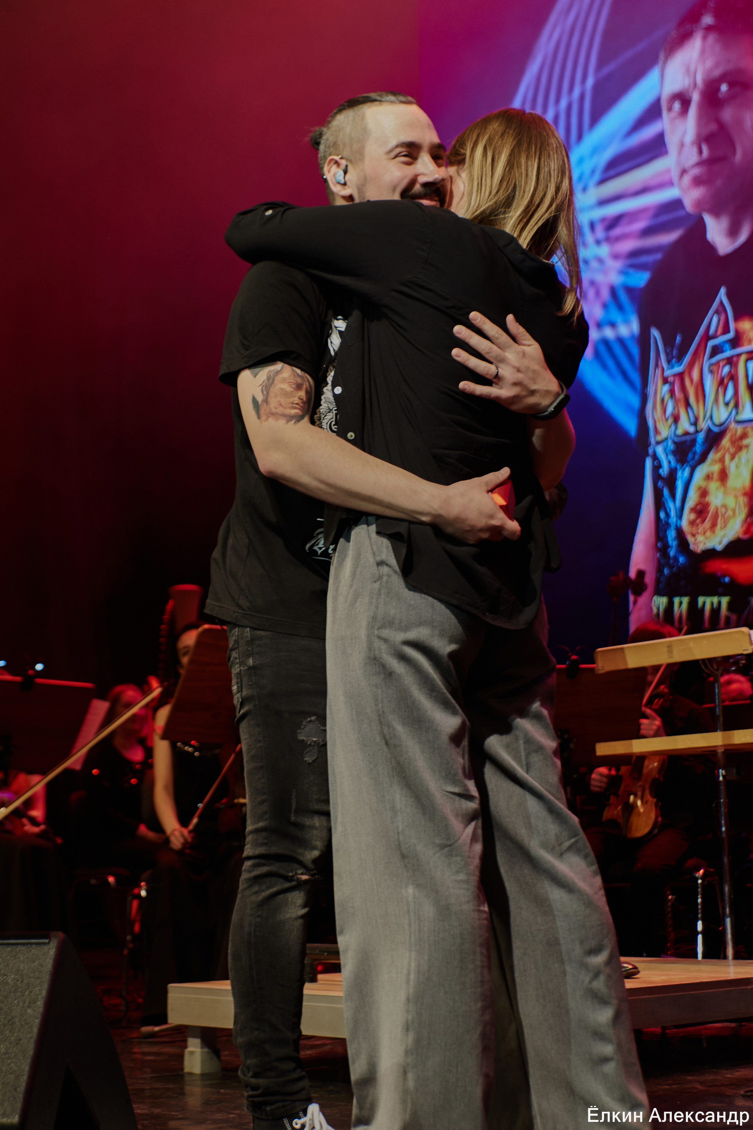 16 Апреля Артур Беркут с оркестром и Рок группа «Пасаш». Ёлкин Александр Фотограф