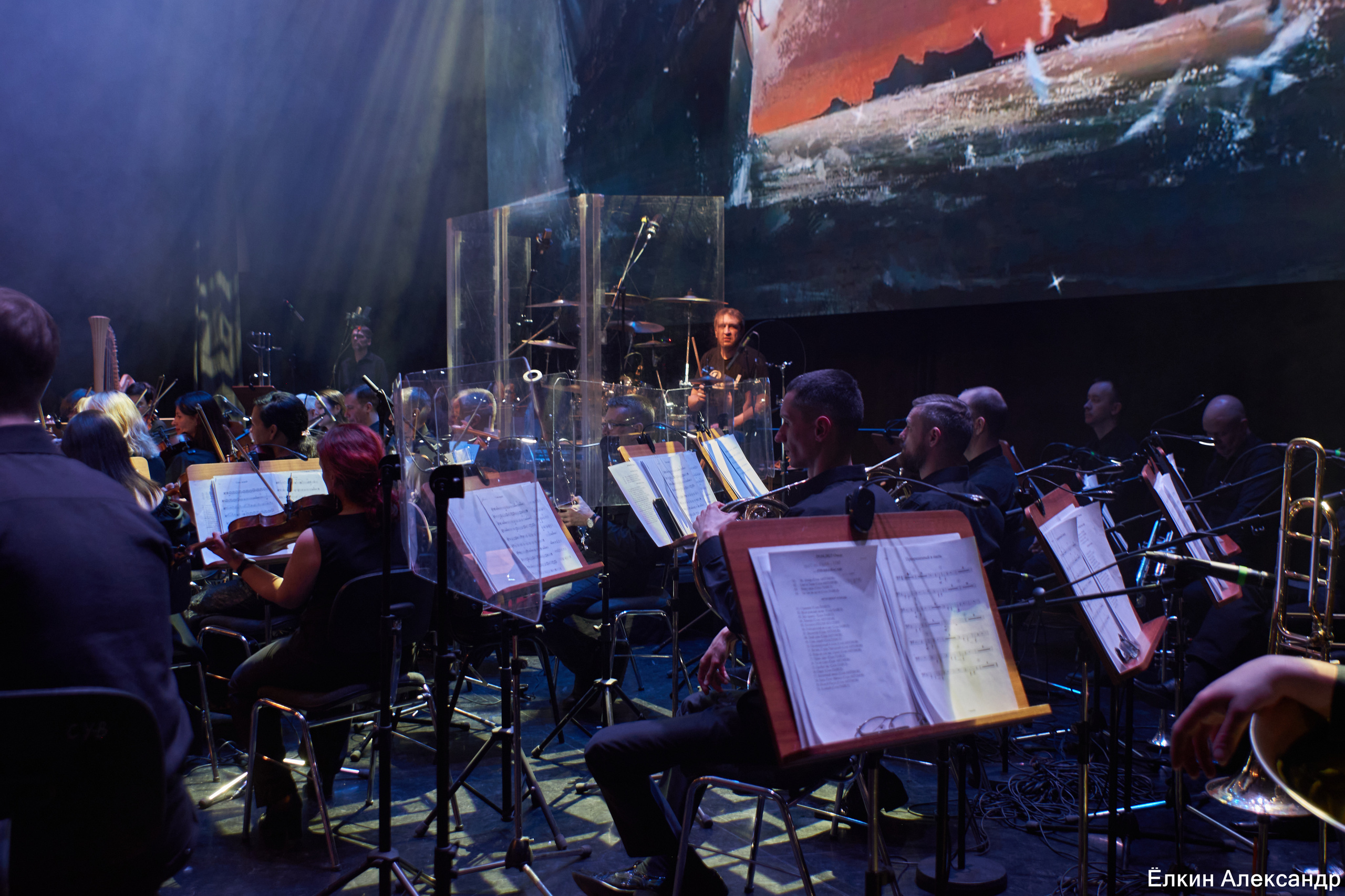 16 Апреля Артур Беркут с оркестром и Рок группа «Пасаш». Ёлкин Александр Фотограф