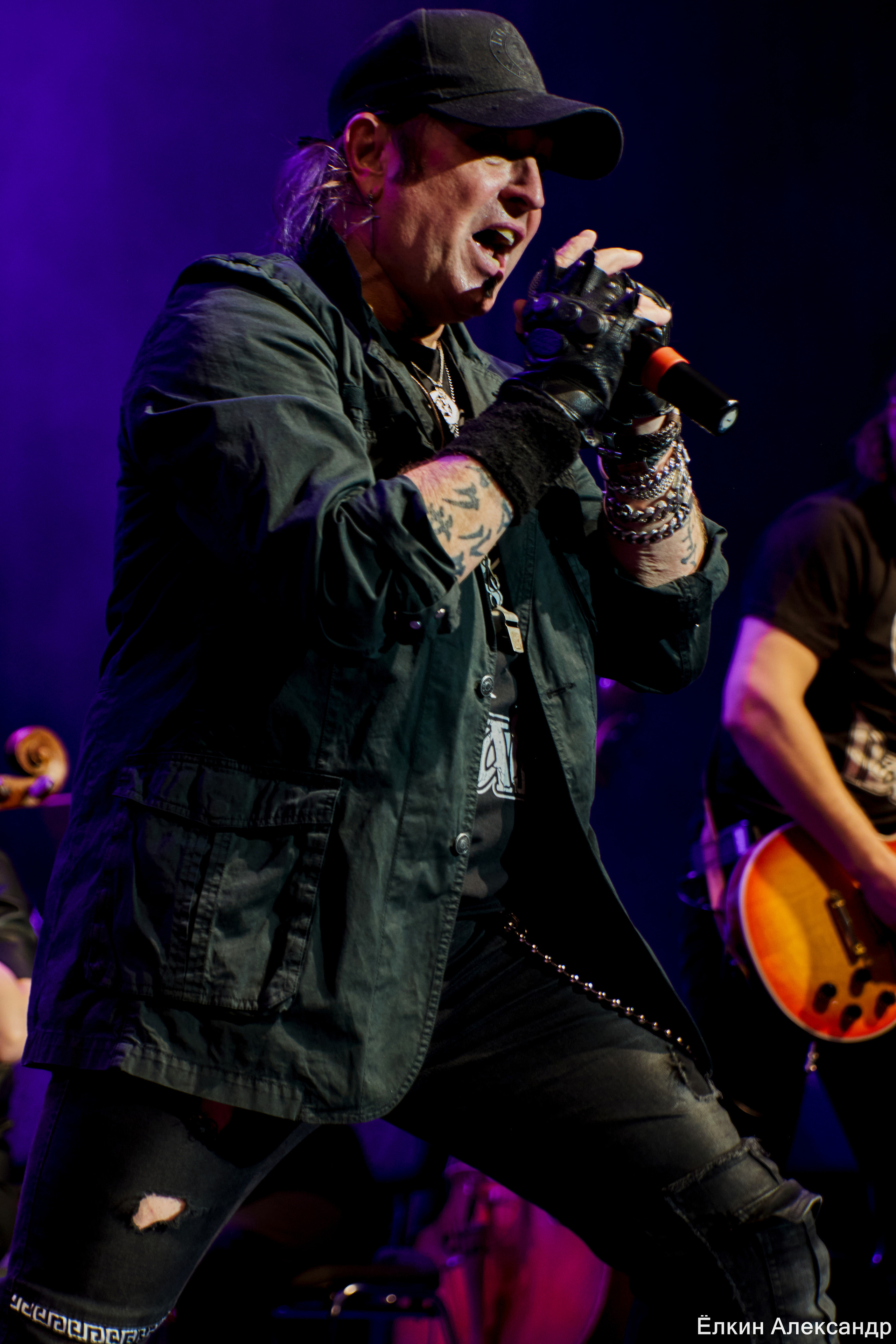 16 Апреля Артур Беркут с оркестром и Рок группа «Пасаш». Ёлкин Александр Фотограф