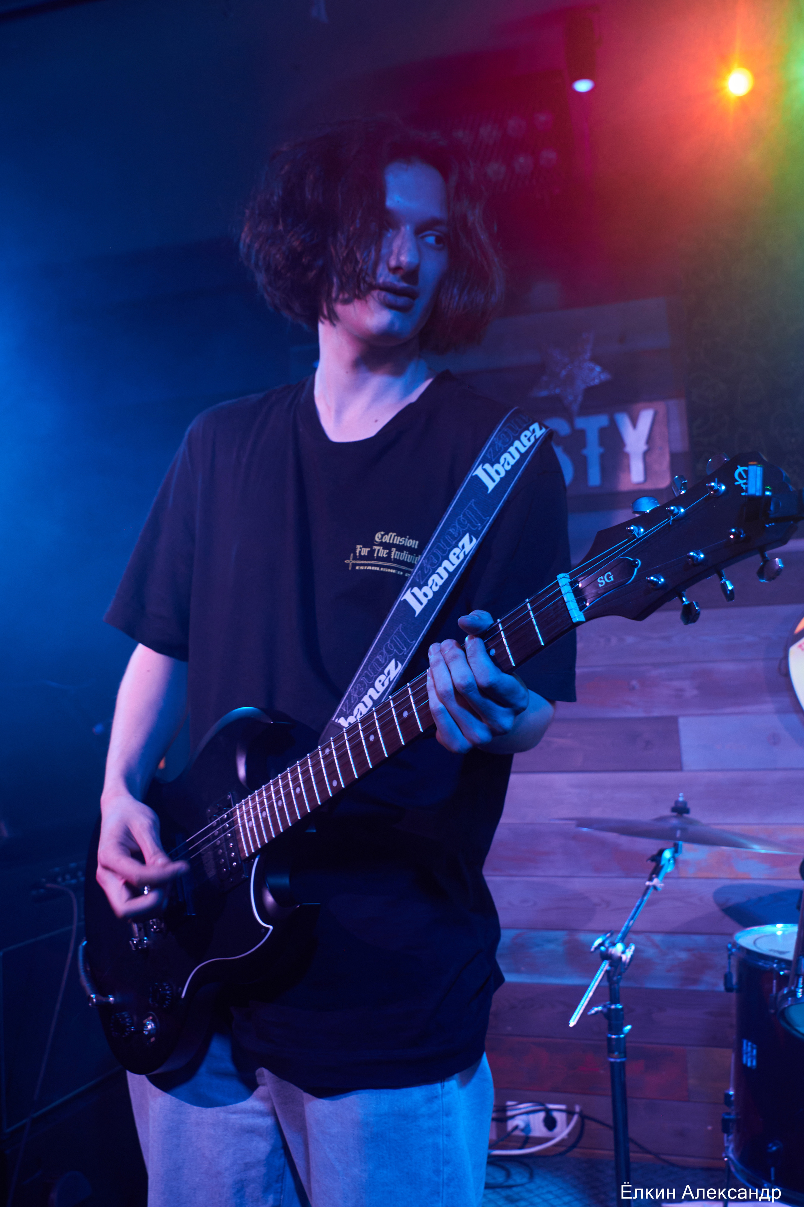 Концертный фотограф Омск Рок музыка. Ёлкин Александр Фотограф