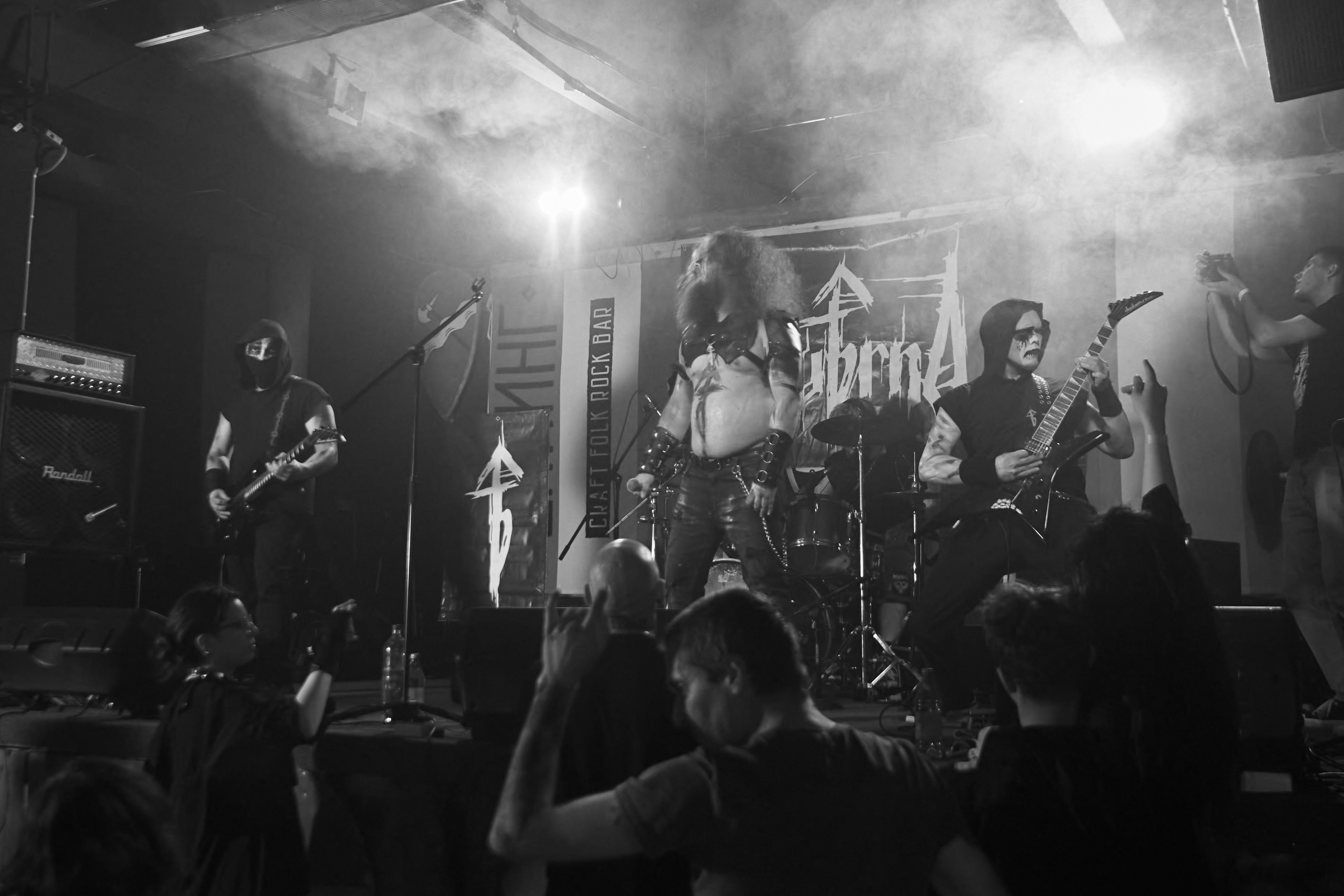 Концертный фотограф Омск Рок музыка. Ёлкин Александр Фотограф