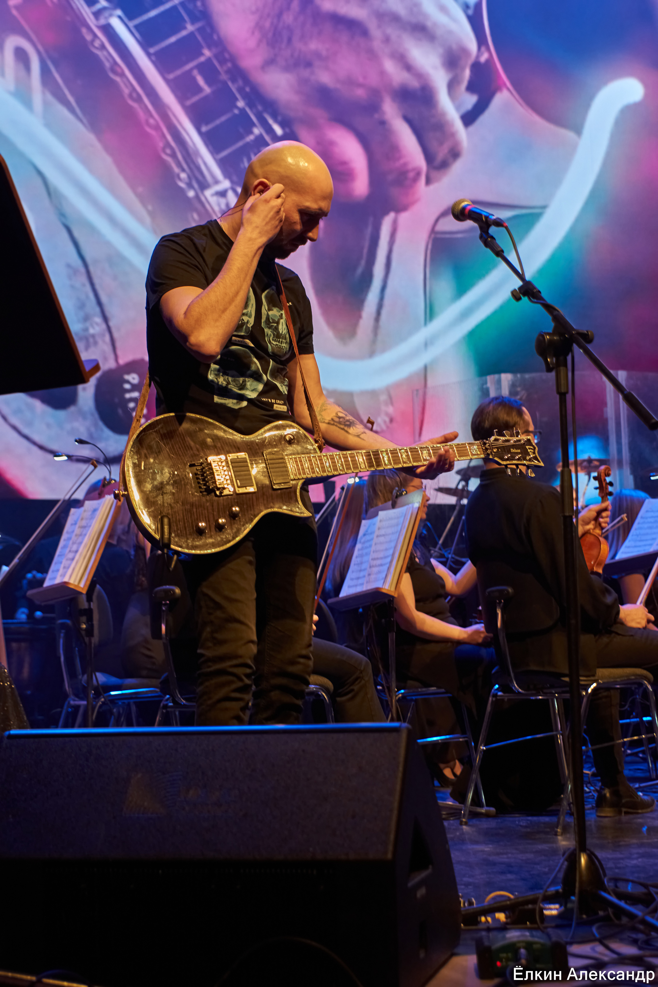 16 Апреля Артур Беркут с оркестром и Рок группа «Пасаш». Ёлкин Александр Фотограф