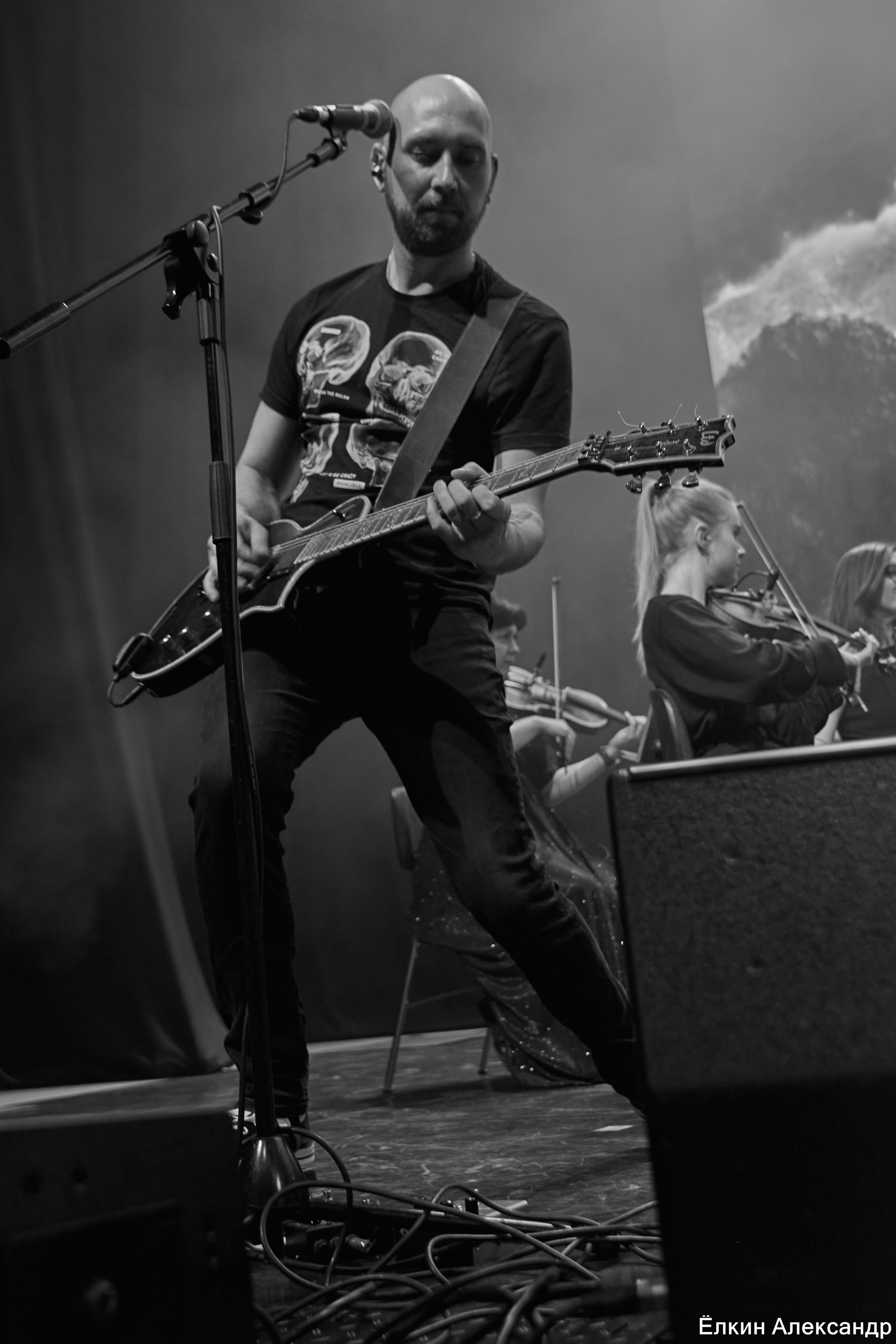 16 Апреля Артур Беркут с оркестром и Рок группа «Пасаш». Ёлкин Александр Фотограф