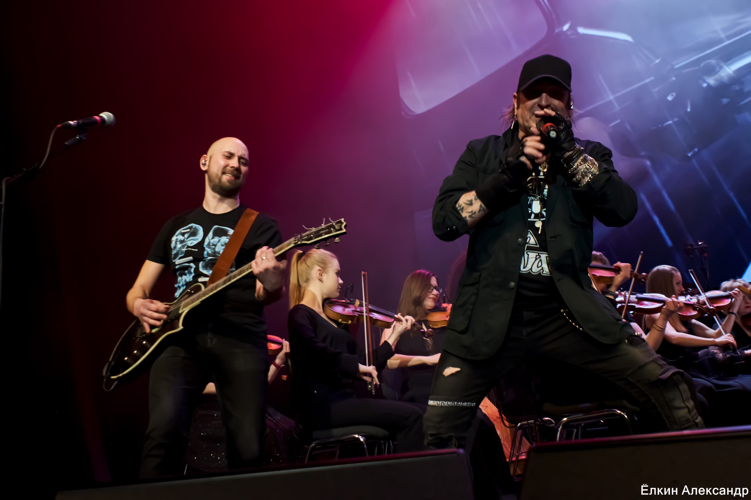 16 Апреля Артур Беркут с оркестром и Рок группа «Пасаш». Ёлкин Александр Фотограф