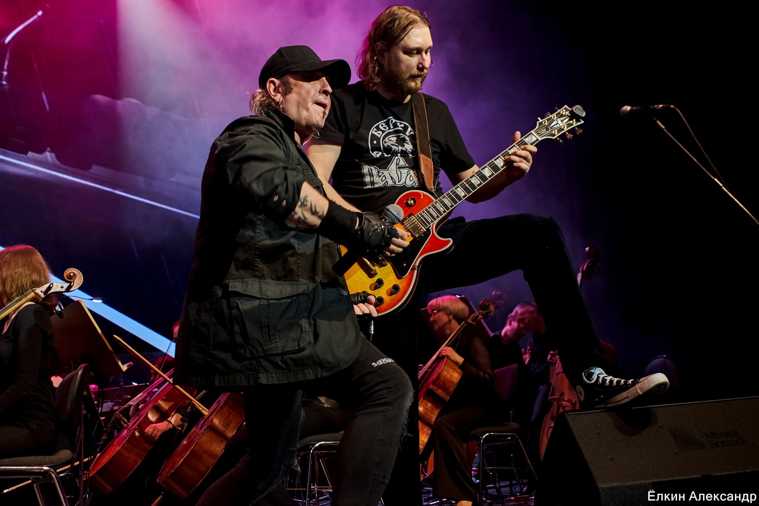 16 Апреля Артур Беркут с оркестром и Рок группа «Пасаш». Ёлкин Александр Фотограф
