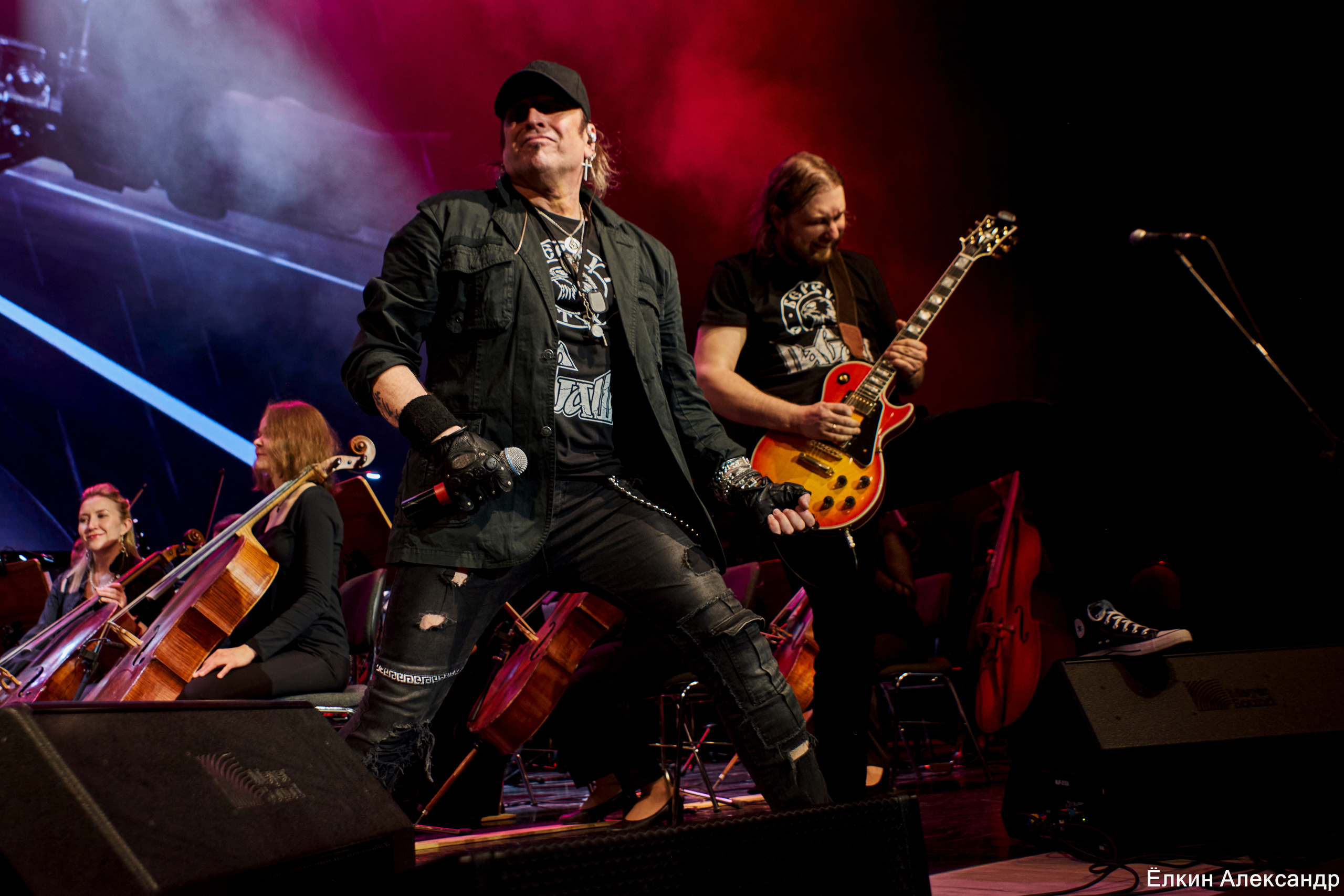 16 Апреля Артур Беркут с оркестром и Рок группа «Пасаш». Ёлкин Александр Фотограф