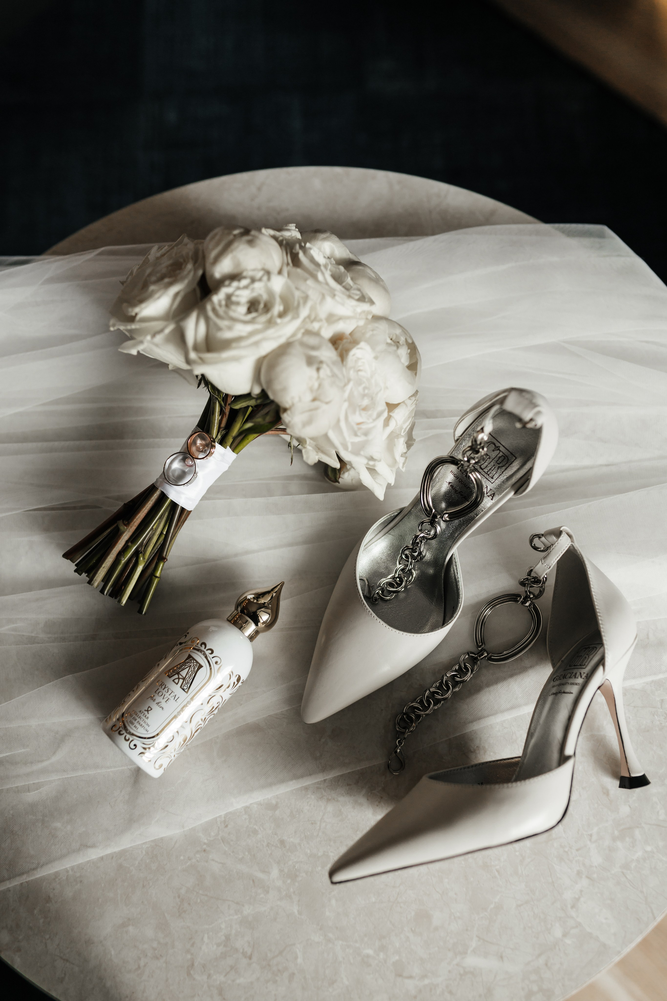 A & V. Главная