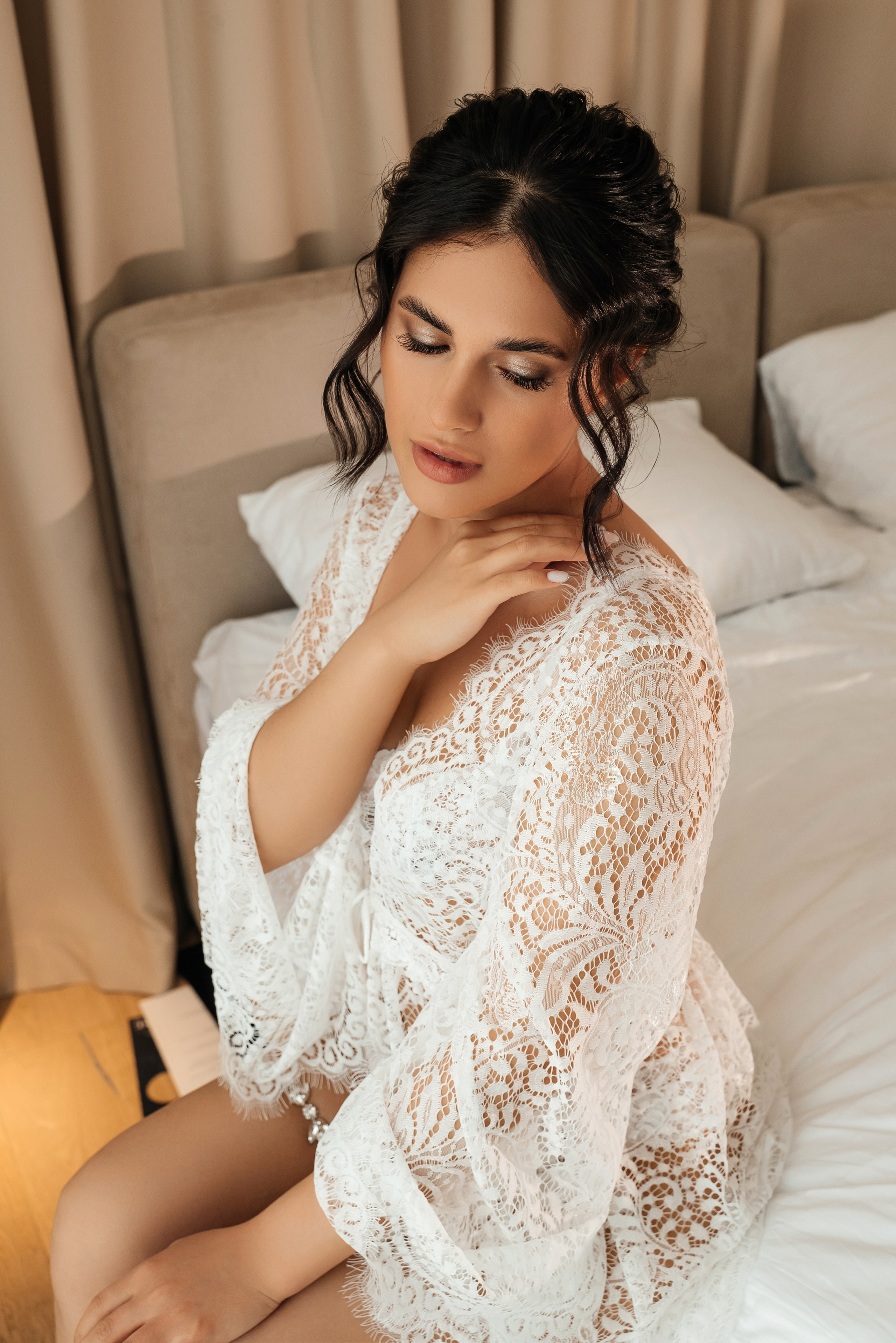 Полный летний свадебный день, прогулка на природе и в городе. Свадебный фотограф Елена Рякина