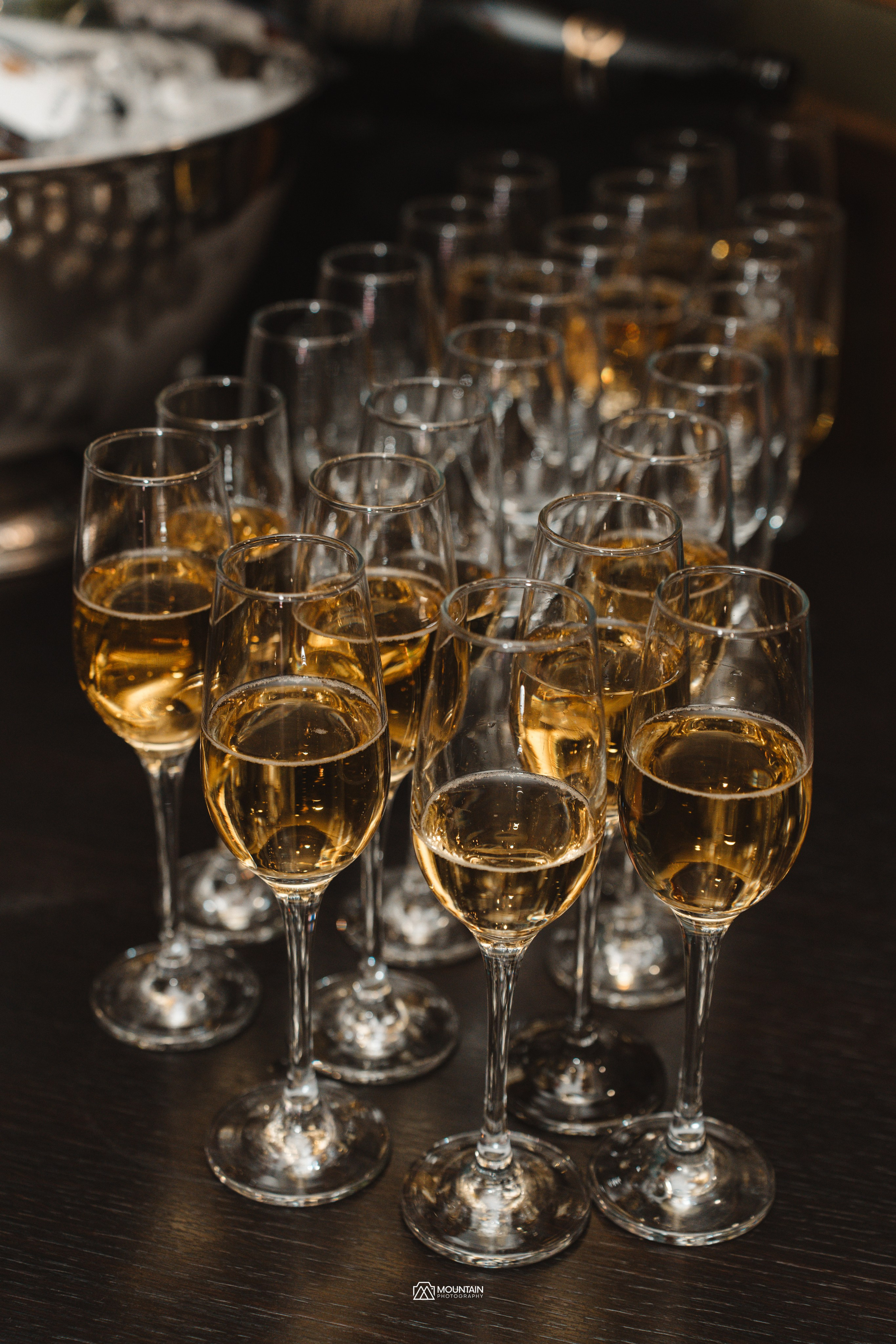 1klick End of year Party. Я занимаюсь событийной, свадебной, товарной, студийной… фотографией