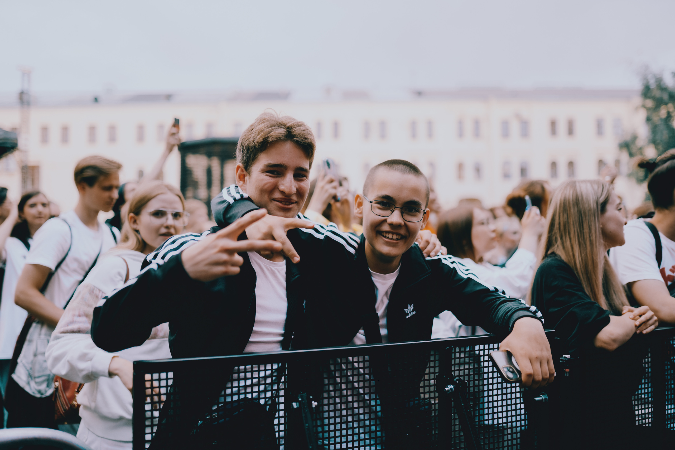 DEAD BLONDE. OPSHI PHOTO