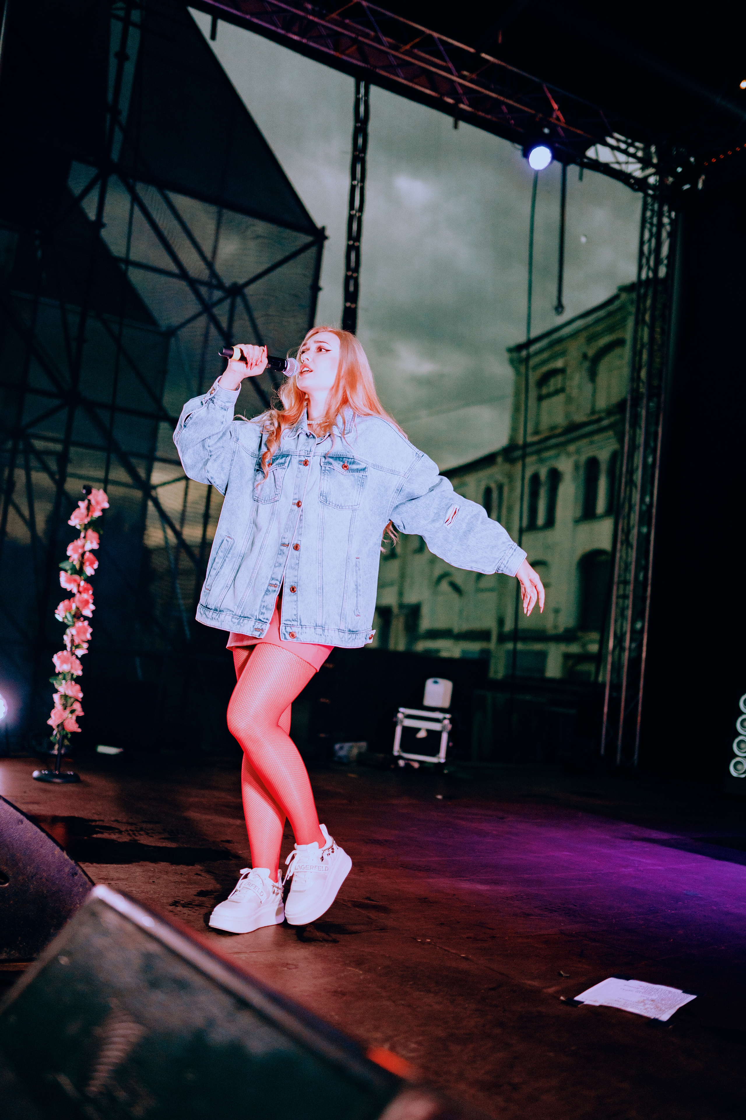 DEAD BLONDE. OPSHI PHOTO