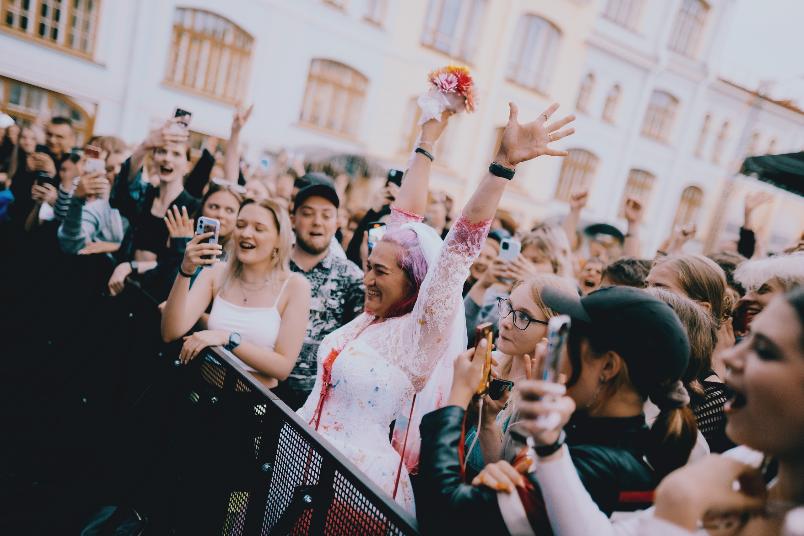 DEAD BLONDE. OPSHI PHOTO