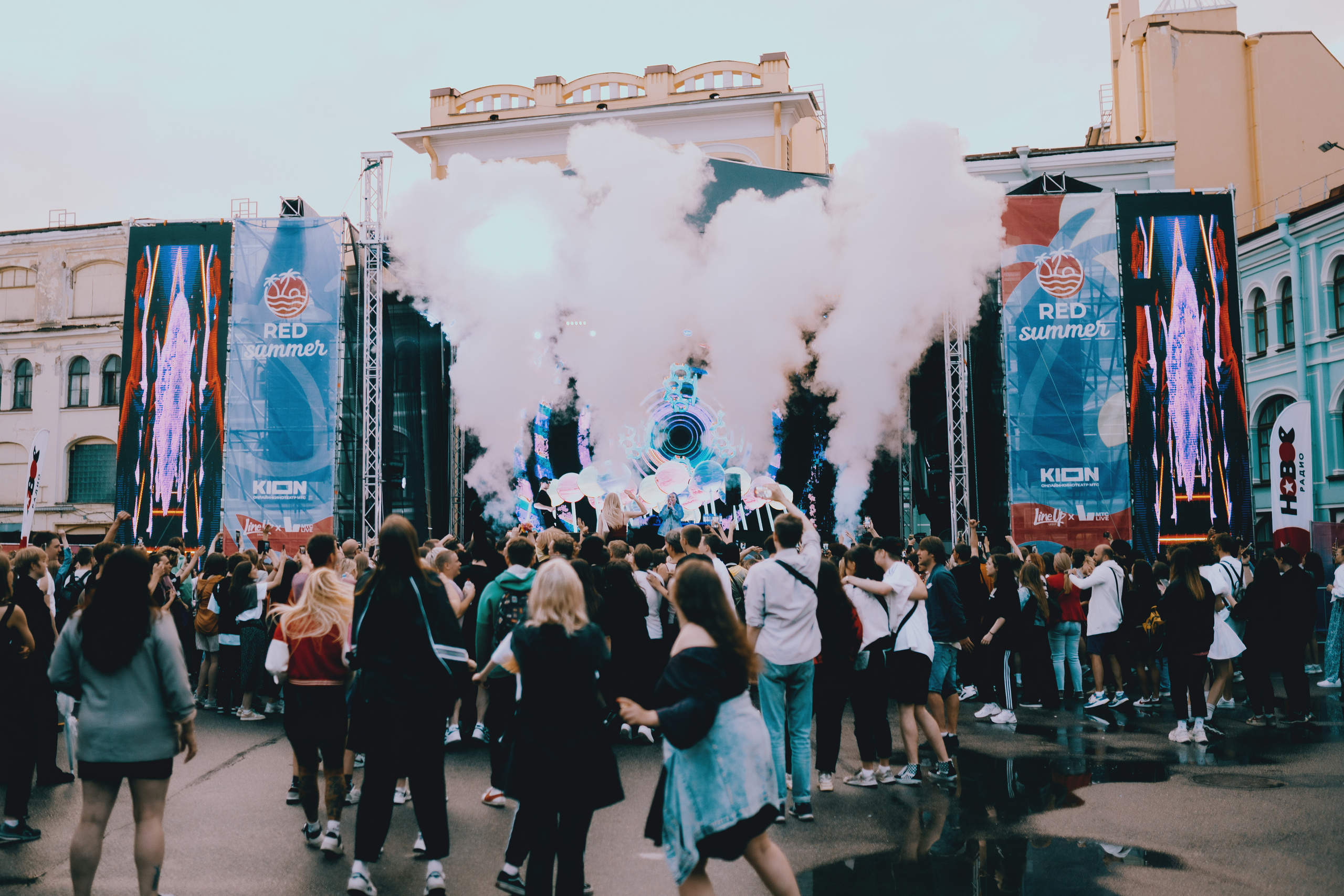 DEAD BLONDE. OPSHI PHOTO