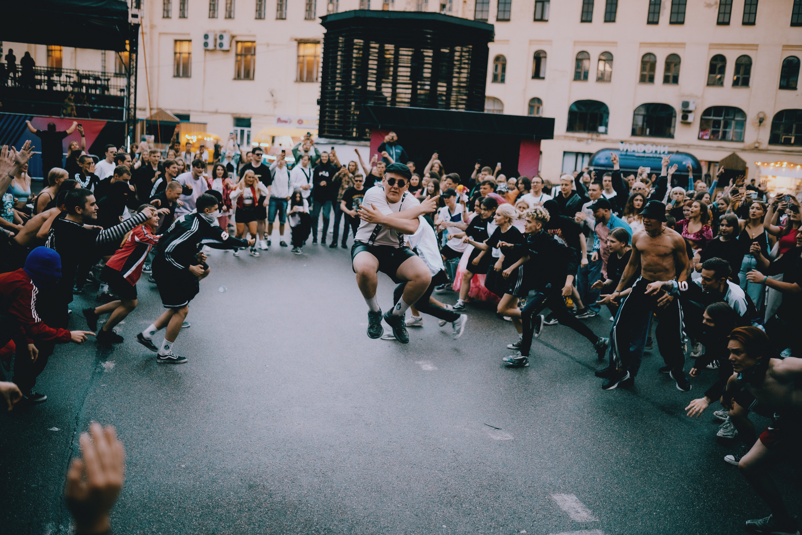 DEAD BLONDE. OPSHI PHOTO