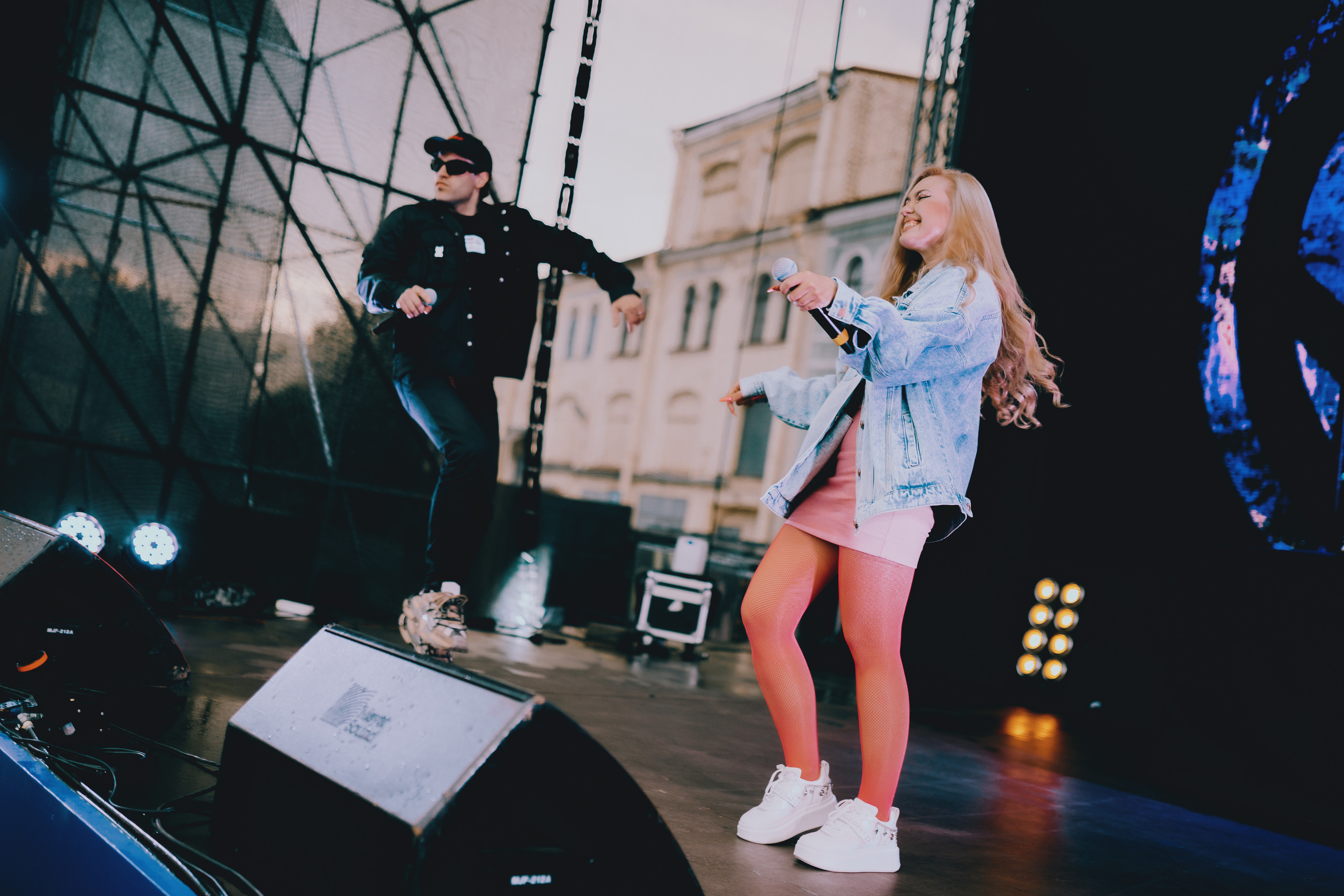 DEAD BLONDE. OPSHI PHOTO