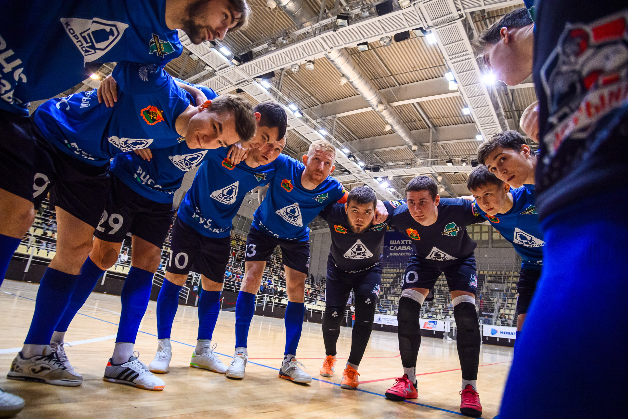 Высшая лига по футзалу — Сезон 2024-2025 — 2ой тур. Репортажный фотограф в Кемерово