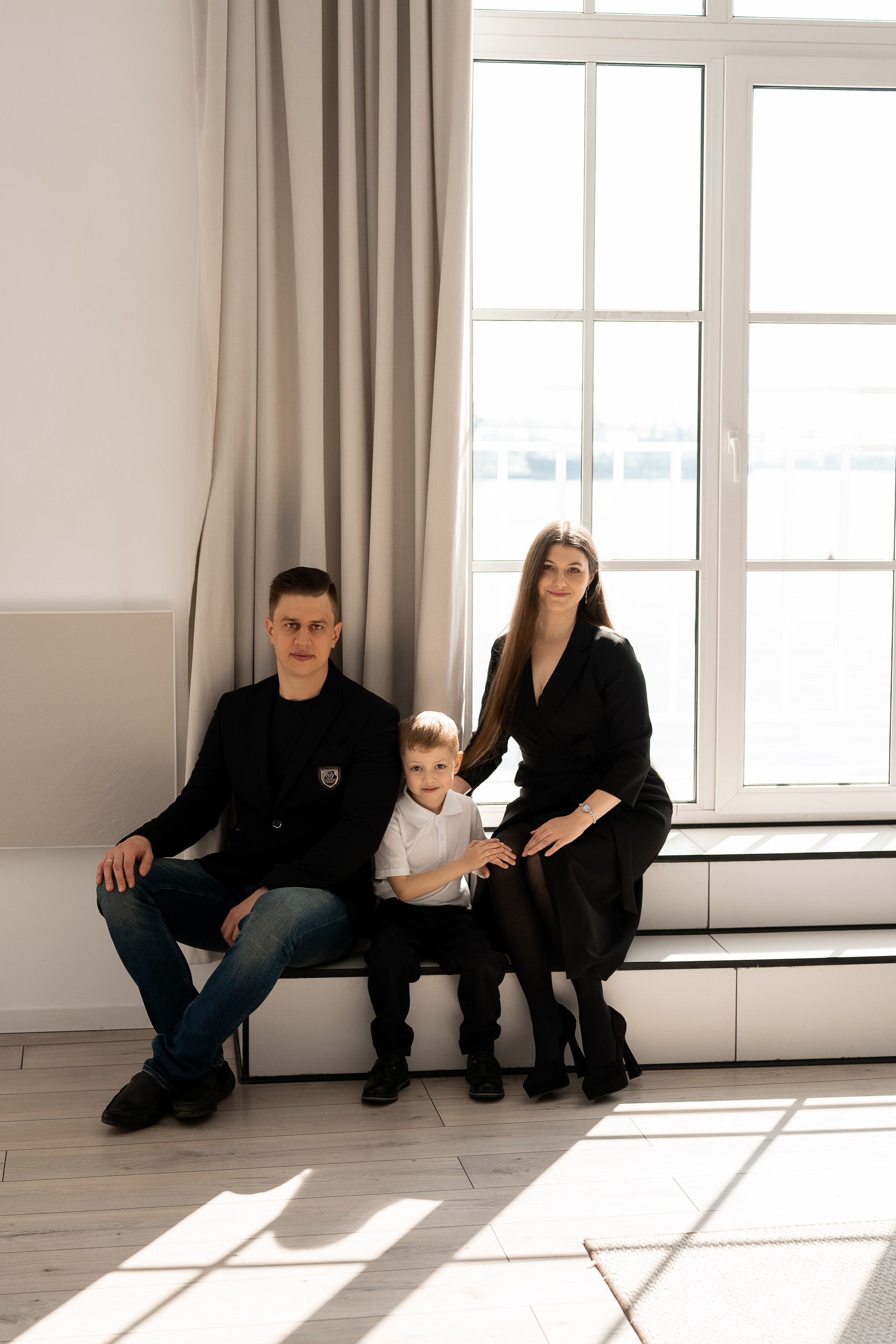 Семейная фотосессия (прогулки и студии). Семейный и женский фотограф в Санкт-Петербурге