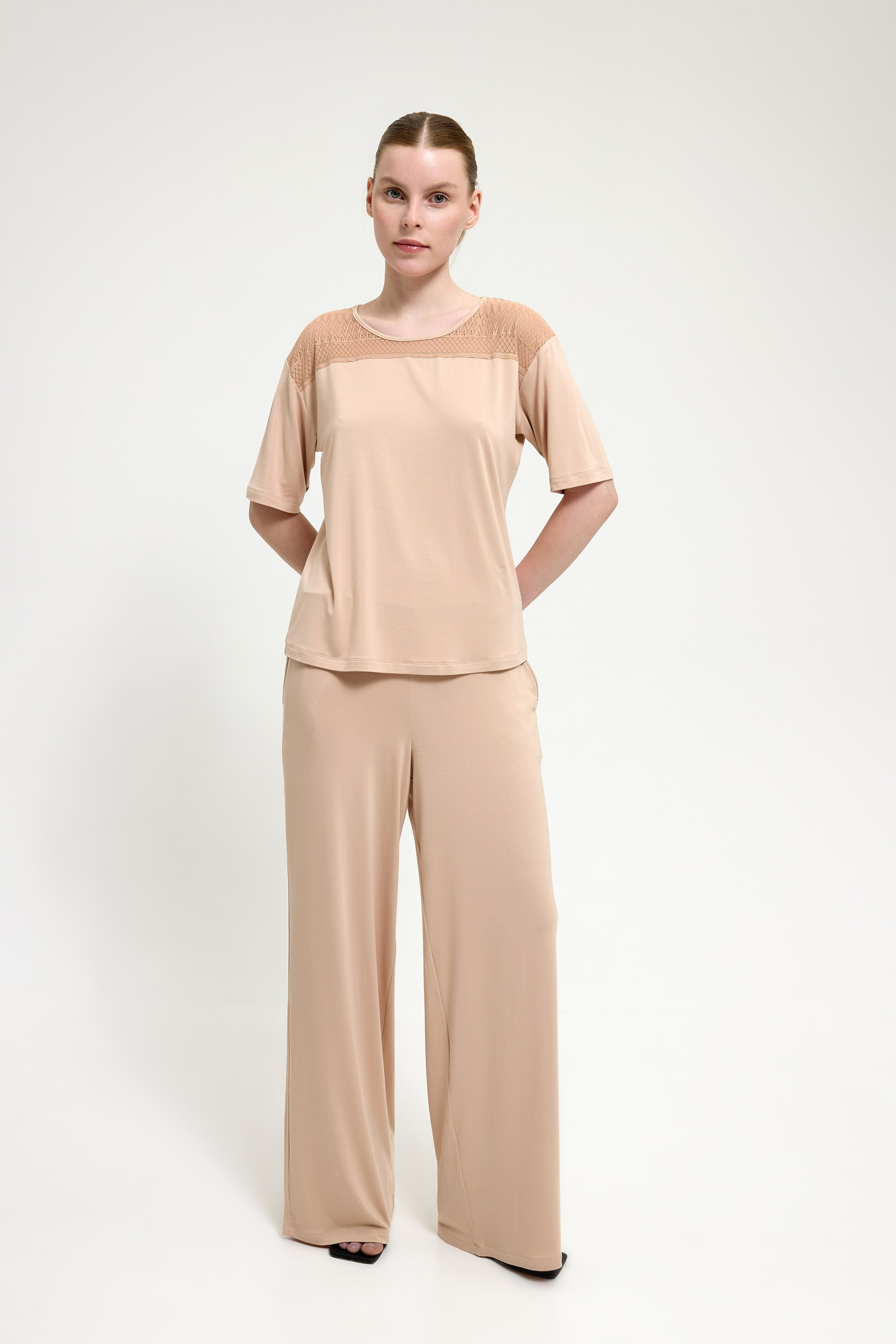 Белье каталог. Фотограф в Ростове-на-Дону Мария Аверина