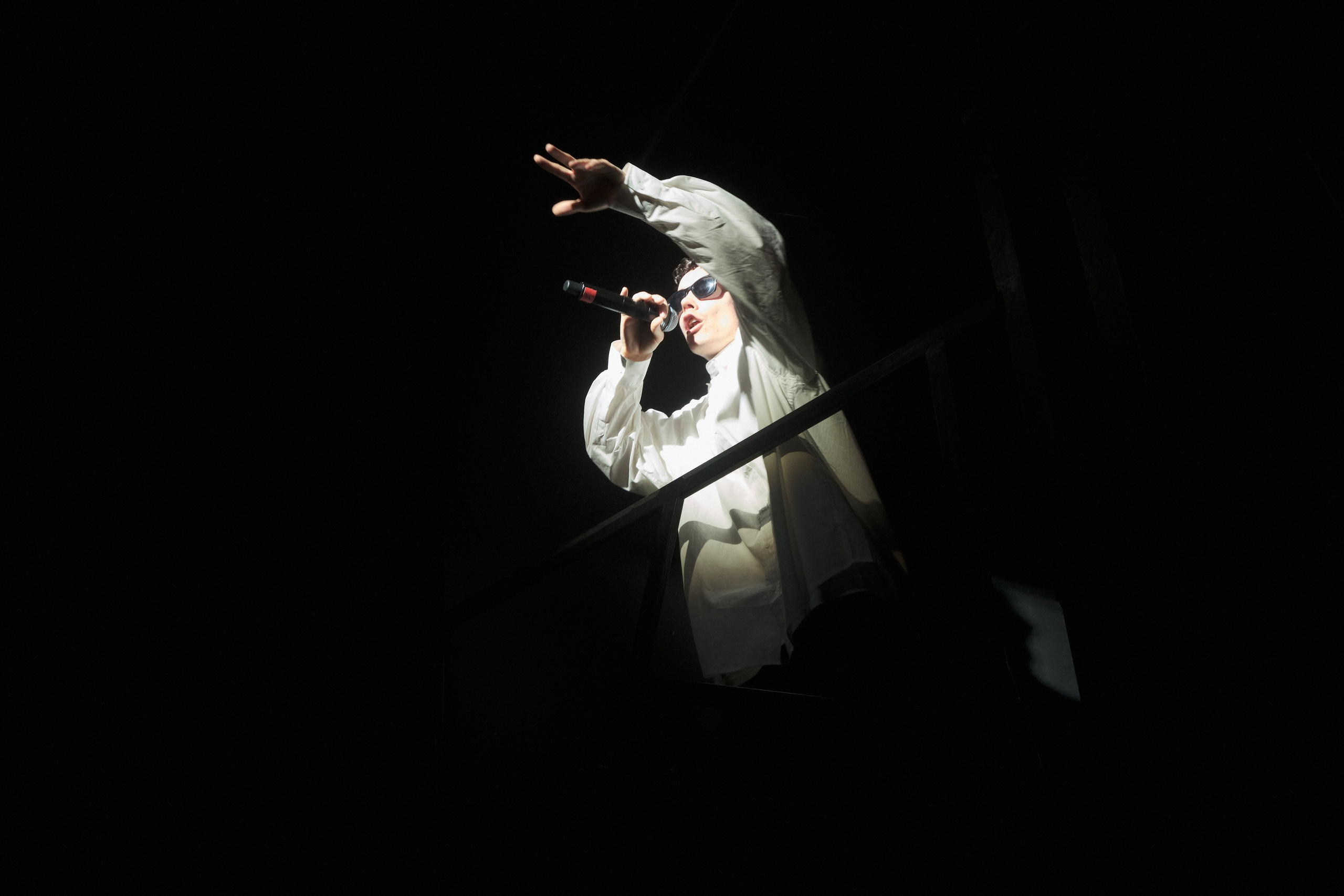 Антоха МС. Фотограф и оператор Сергей Окладников