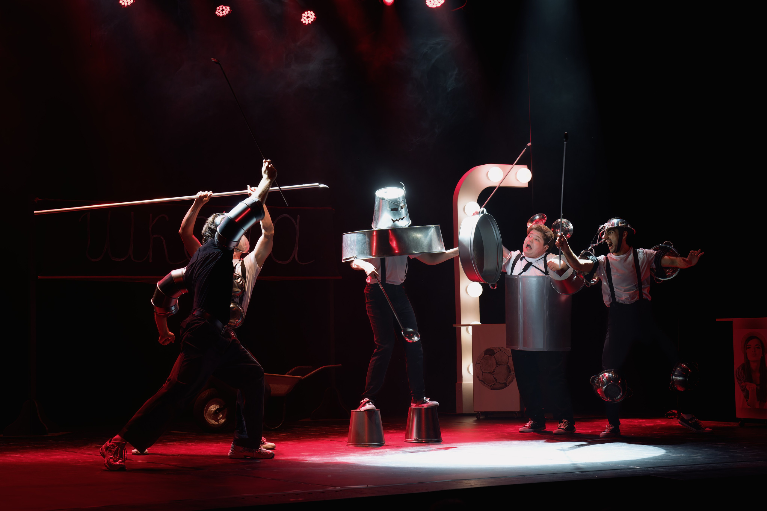 Театр Роста: Пацаны. Сайт фотографа Сергея Абрамова