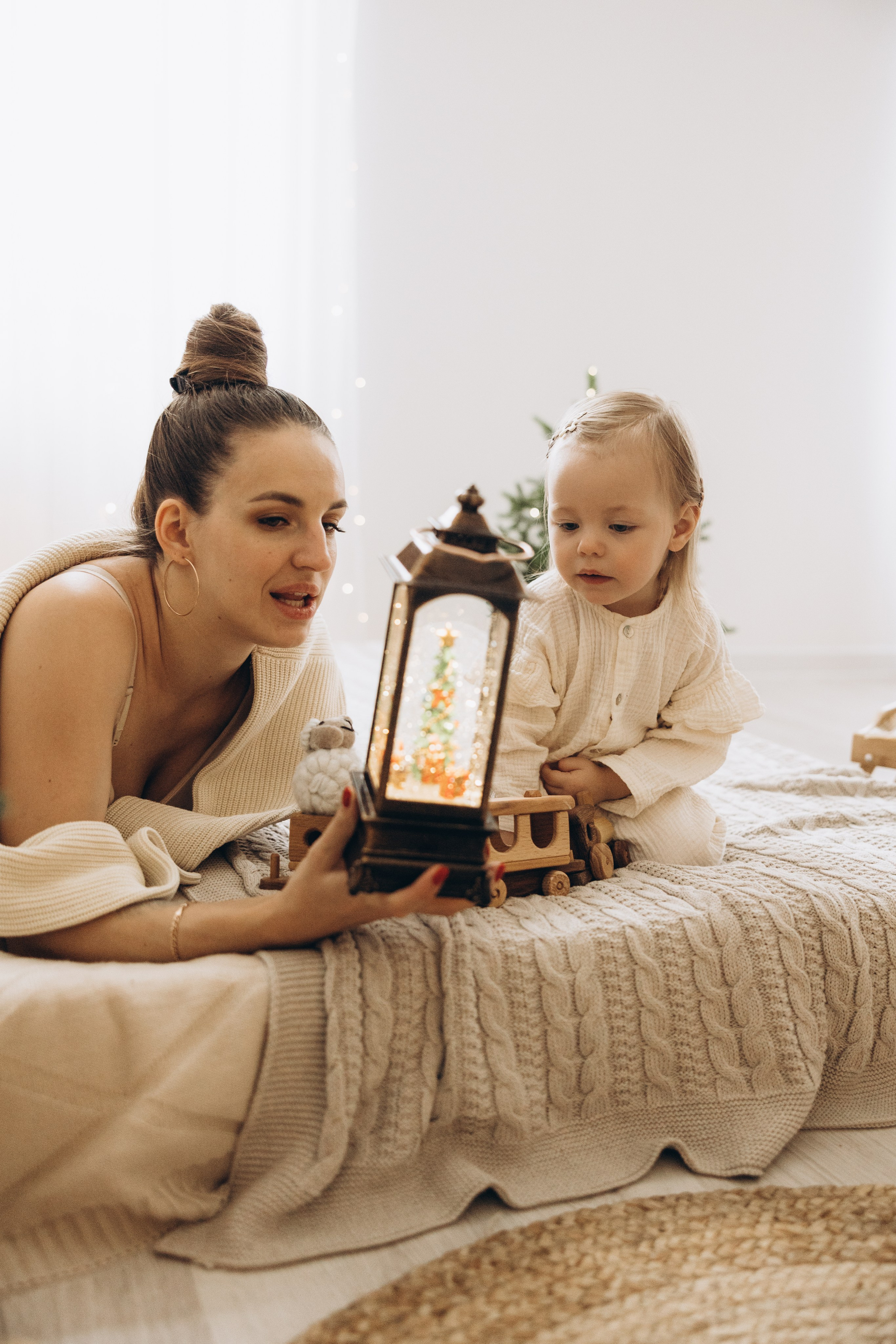 Ольга и Мирослава НГ. Семейный фотограф в Москве Виктория Ястребинская