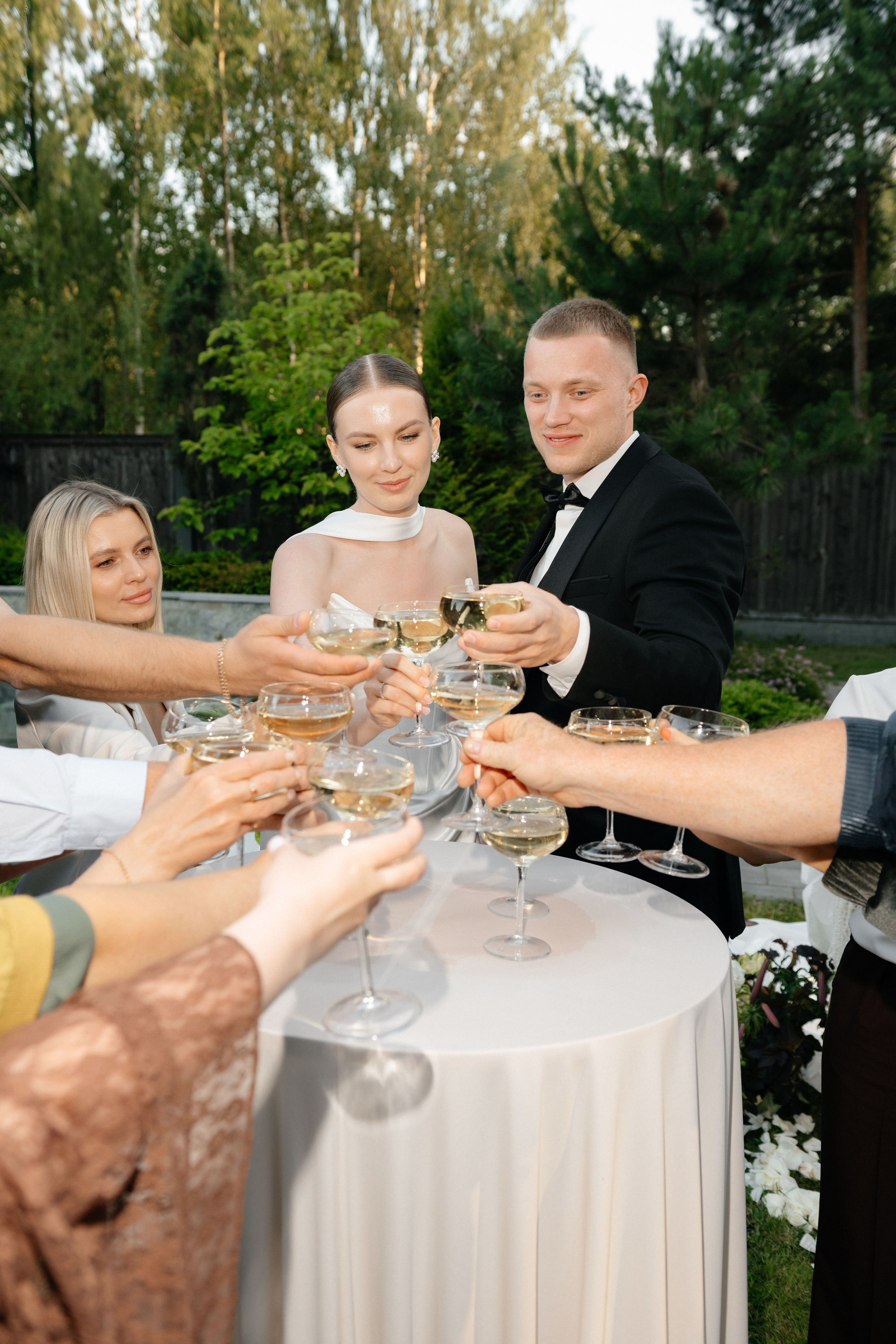 Wedding day in DELICE CHALET. Wedding PHOTOGRAPHER Andrew Vnukov