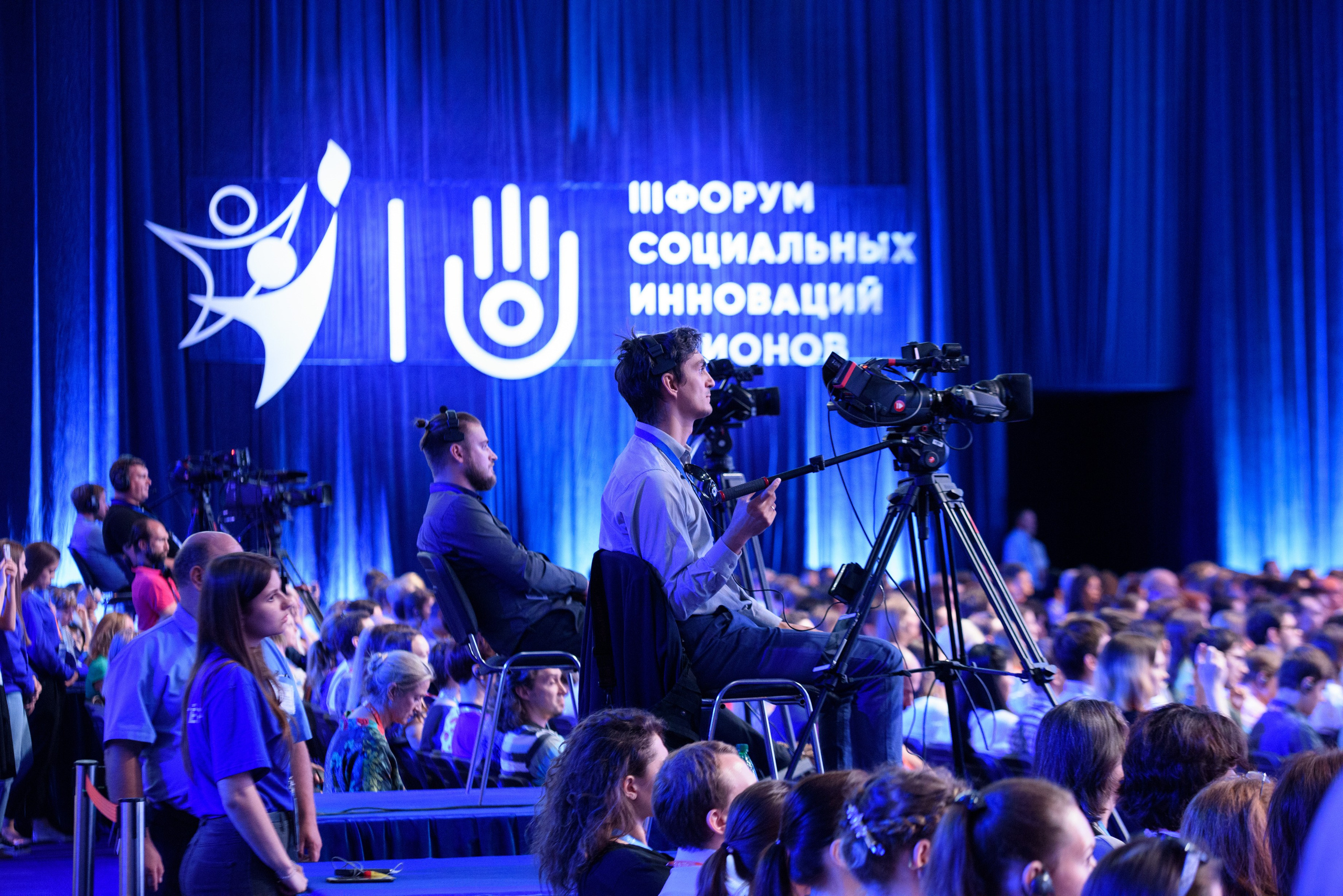 Больше фотографий. Репортажный фотограф Виктор Гундарев