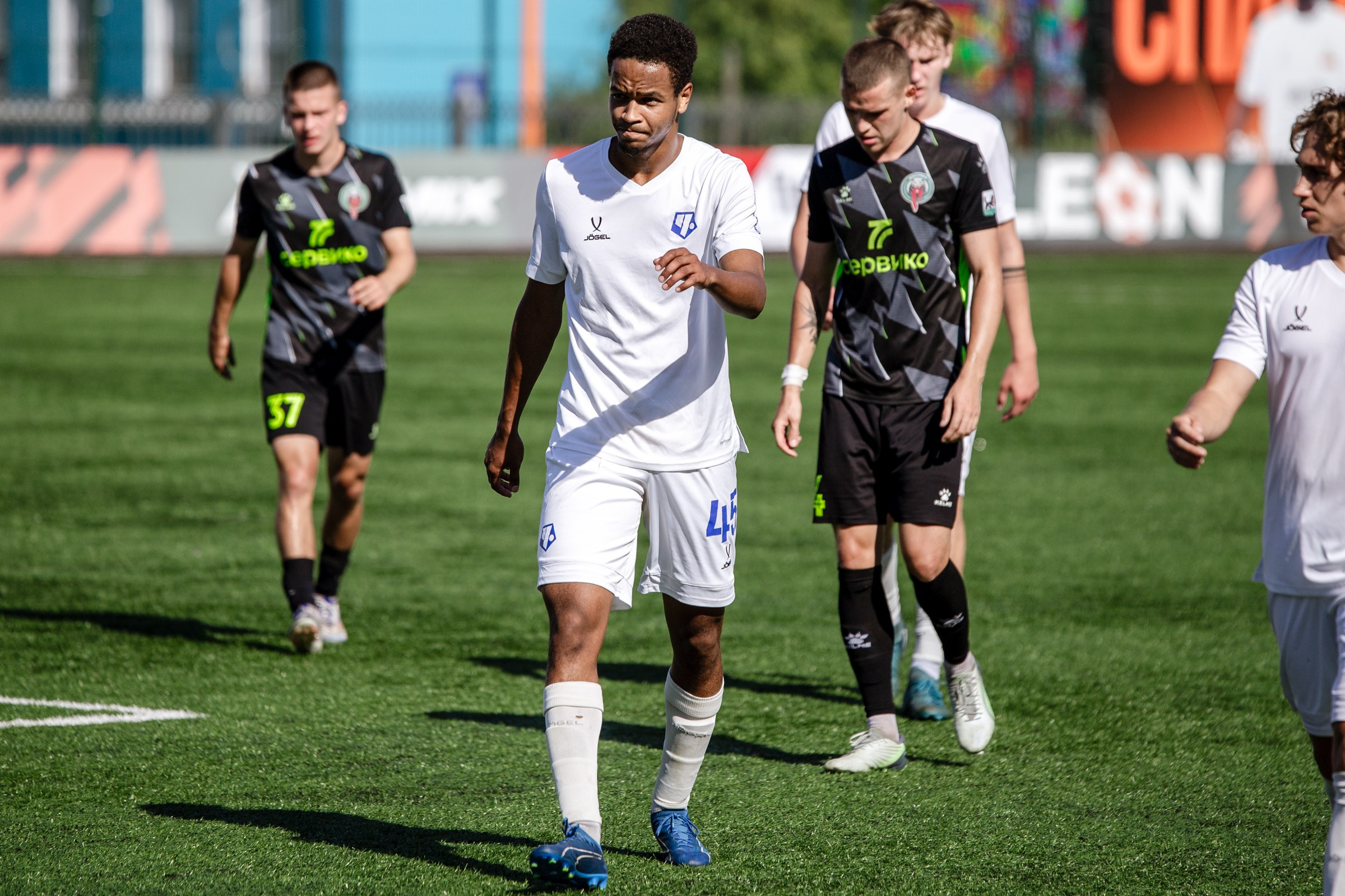 Первенство России по футболу LEON-Вторая лига Б | ФК Иркутск — Чертаново (Москва) | 24.08.25. Фотограф в Иркутске Евгения Айвазова