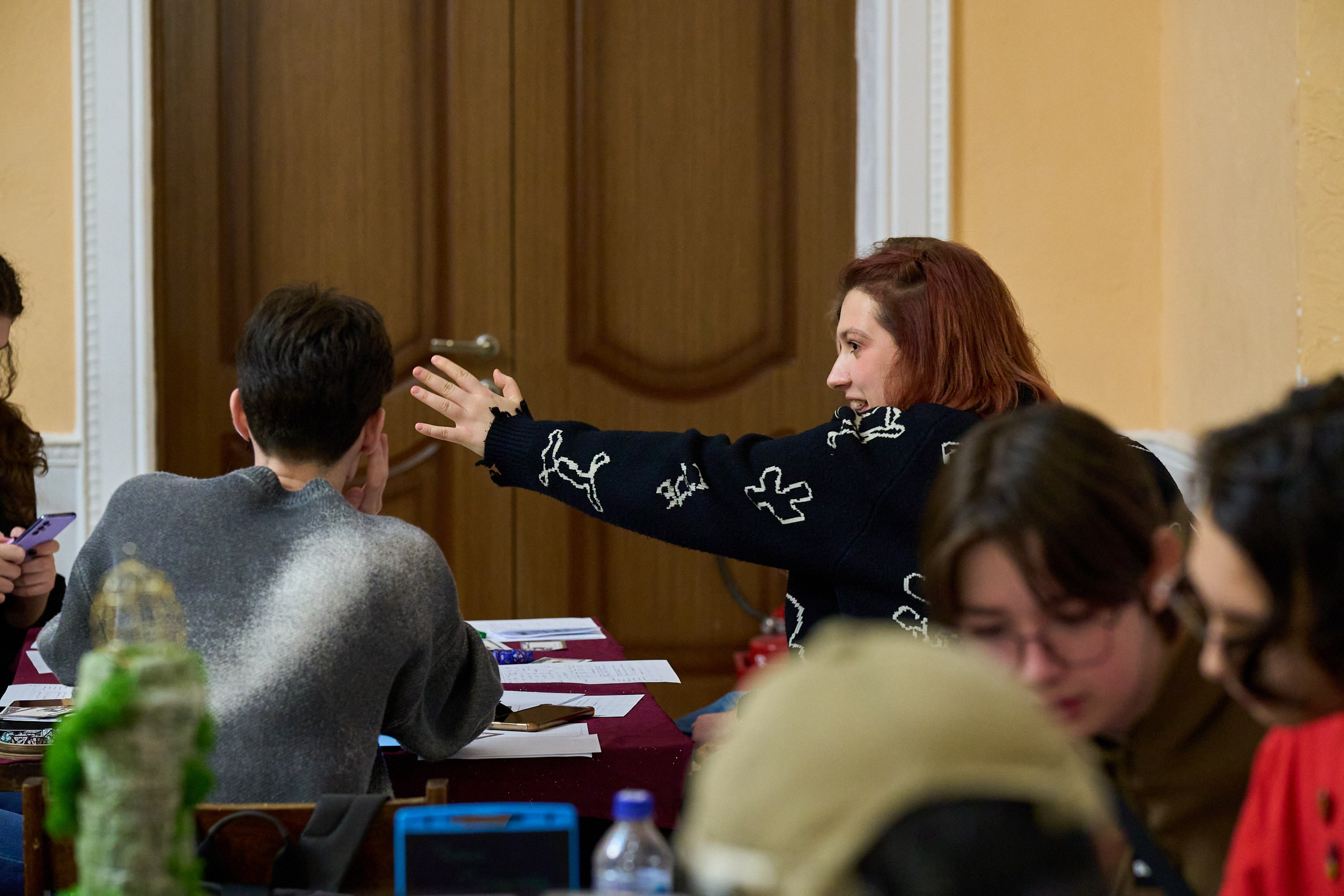 Мантикон V (2025). Фотографирует красивое Денис Горностаев