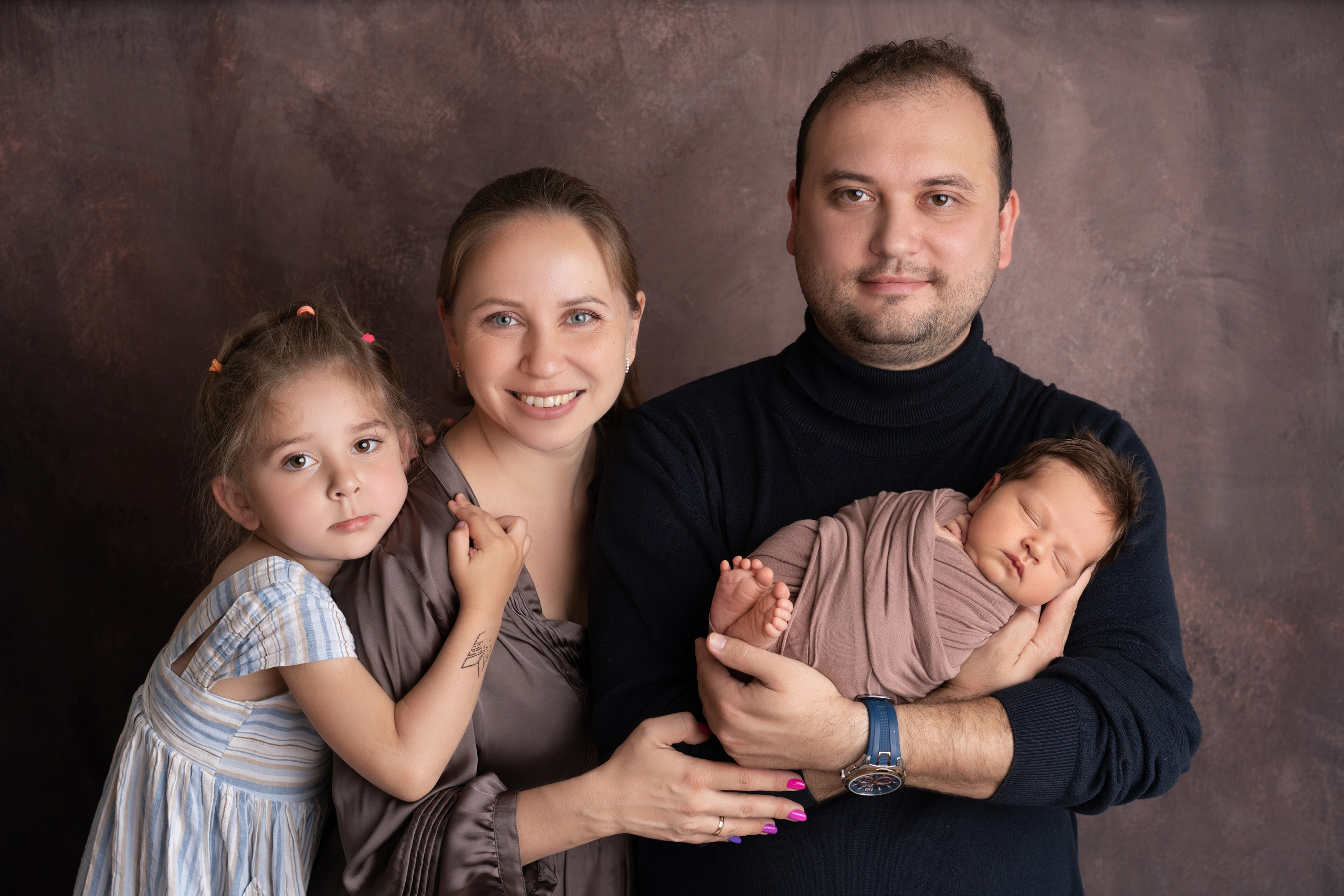 Семейные фотосессии с новорожденными | Трогательные кадры малышей и их близких в Москве и МО. Фотосессия новорожденных в Москве и Московской области | Профессиональный фотограф newborn — Татьяна Иванова