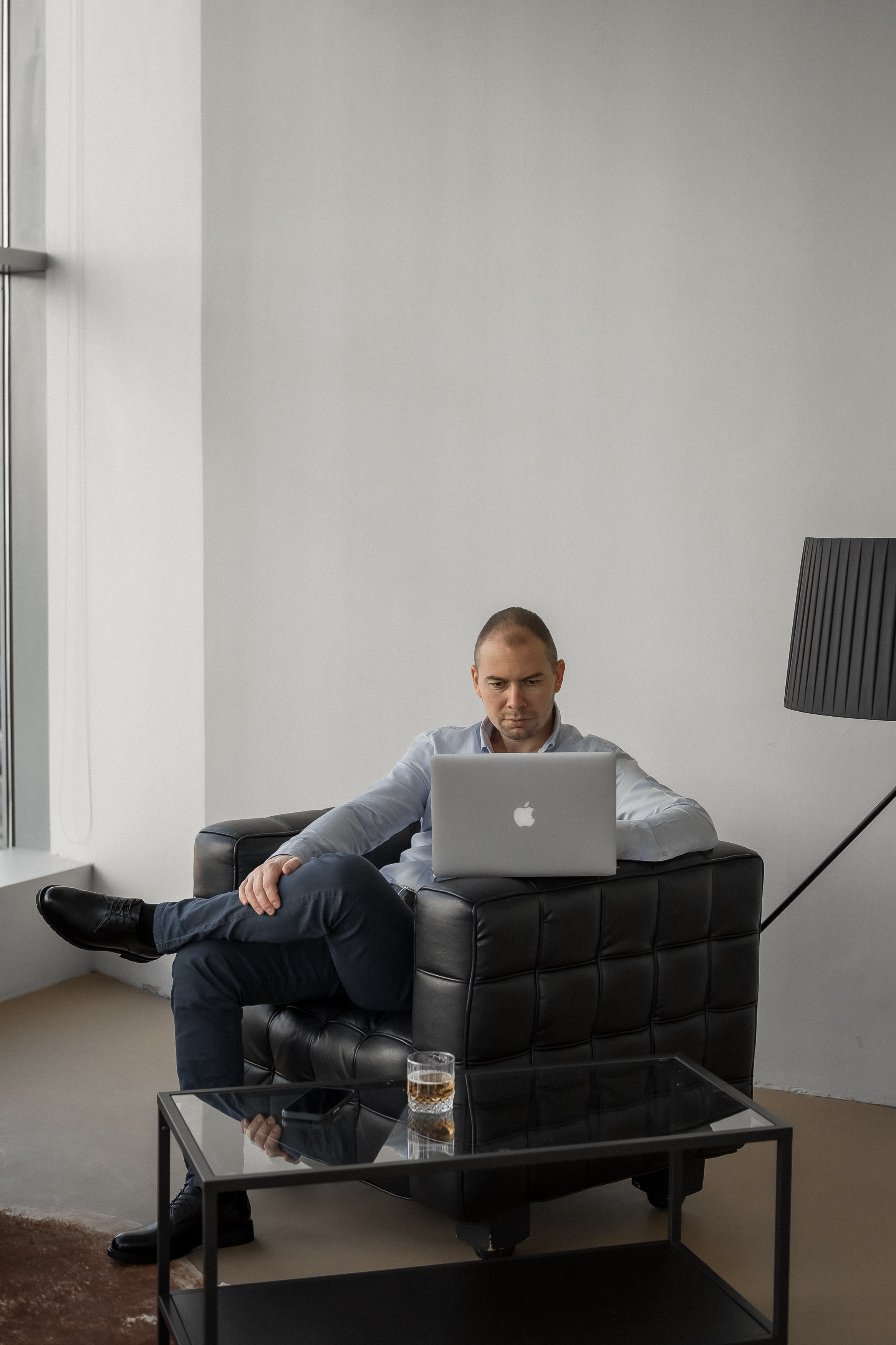 Бизнес портрет для руководителя. КОНТЕНТ |БРЕНД фотограф Санкт-Петербург — Жанна Олтаржевская